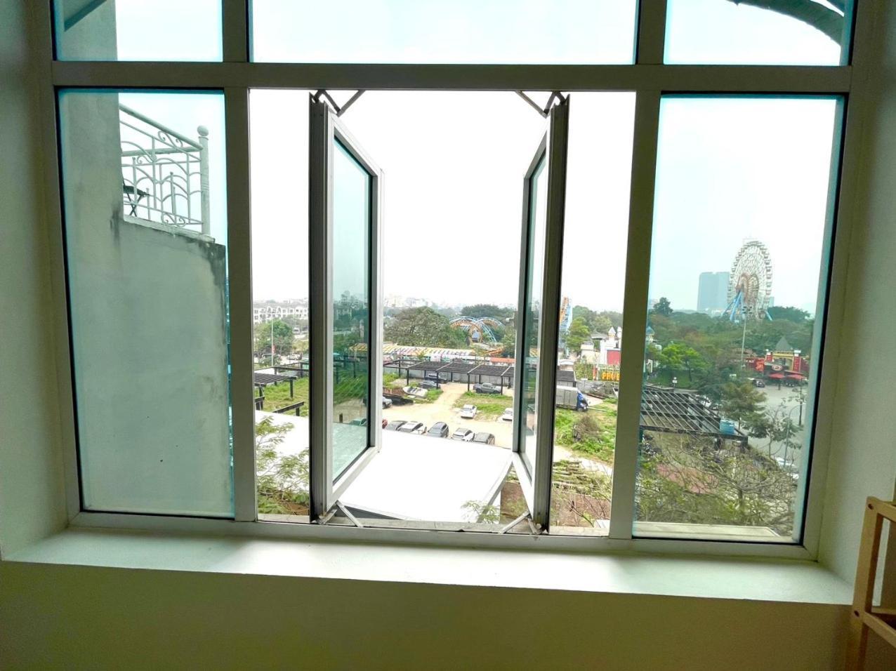 1351 Chilling View Close Ho Tay Full Natural Light Apartment Hanoi