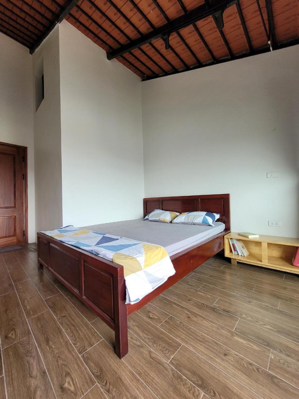 Homestay Noi Bai Flight Path Hanoi