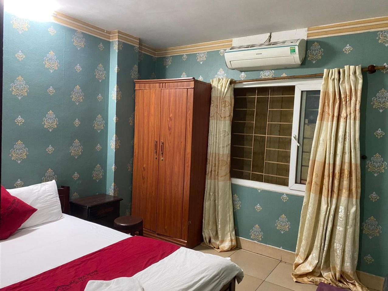 Sophie Hotel *