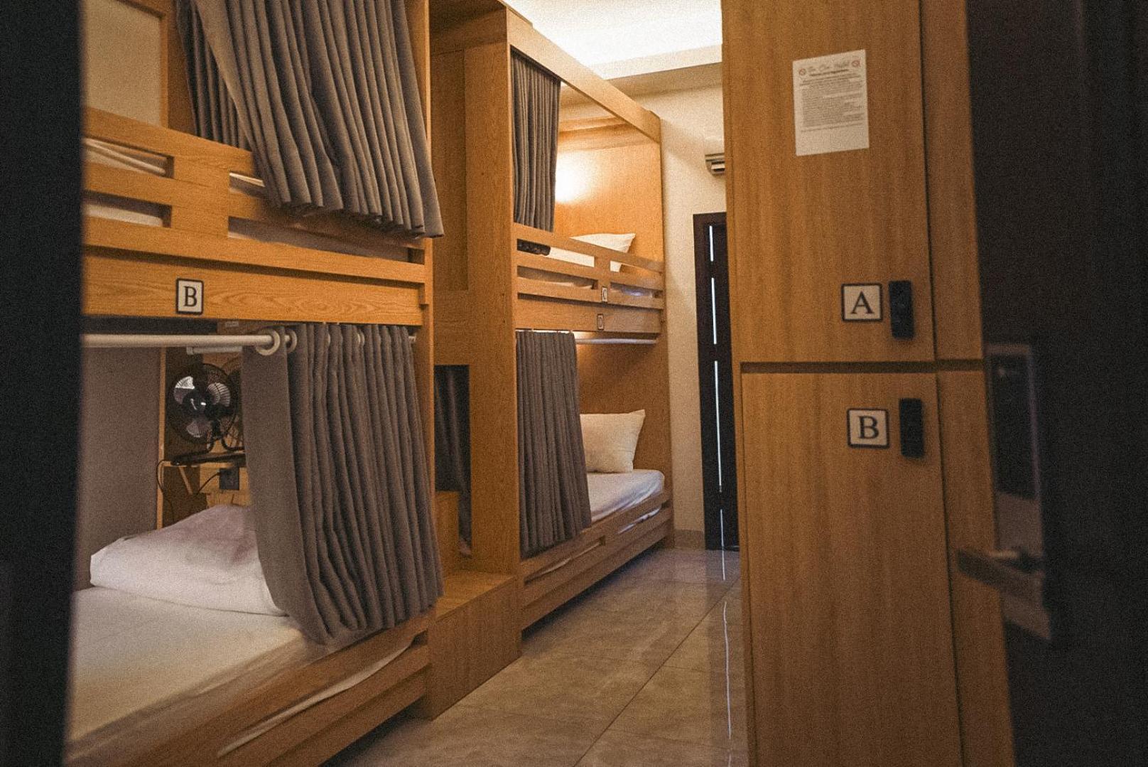 Hostel The One