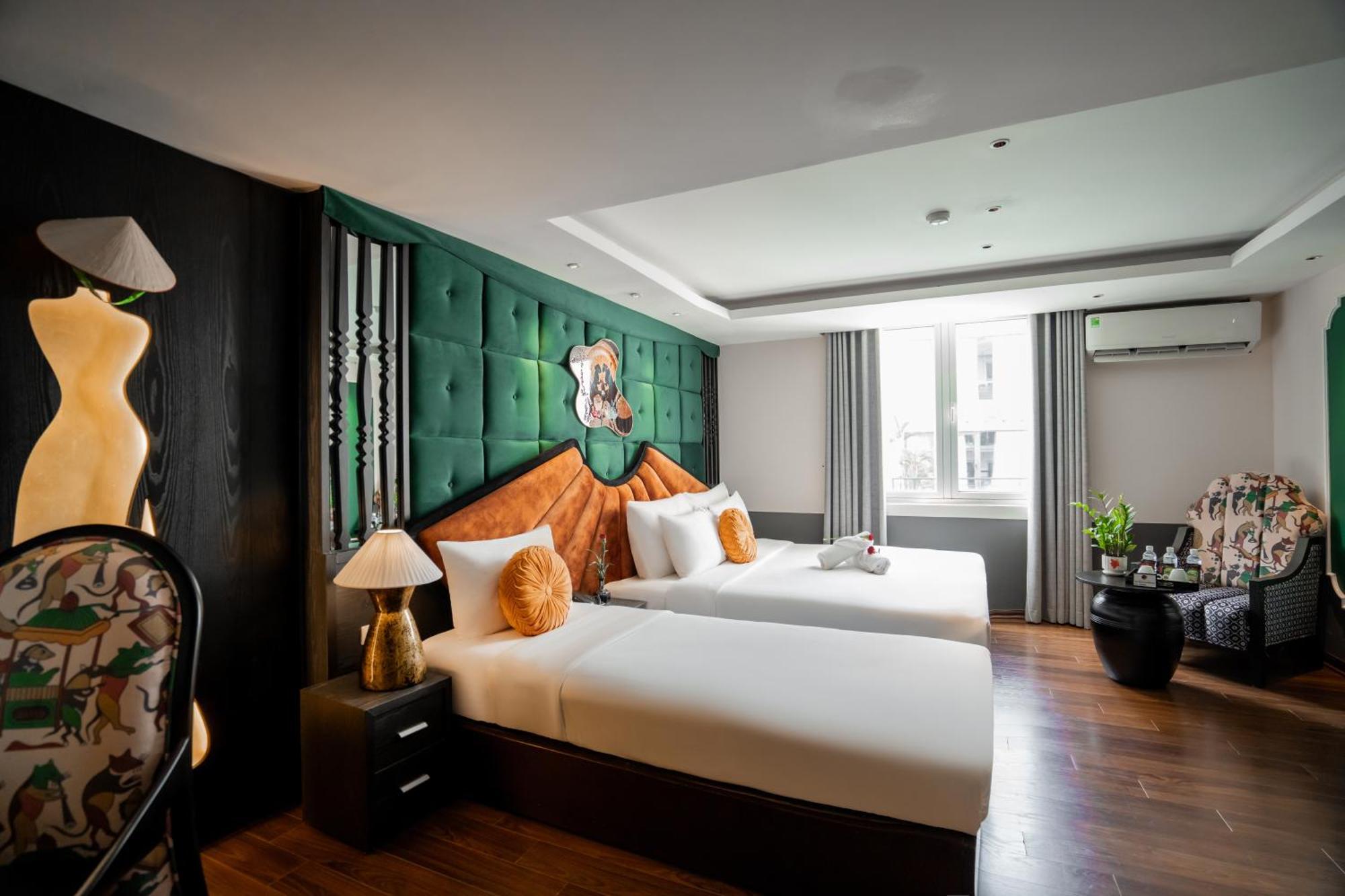 Hotel Center Silk Classic & Travel 4*