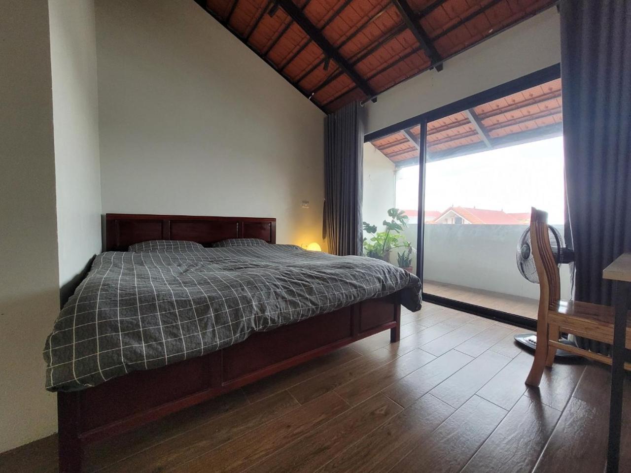 Noi Bai Flight Path Homestay *