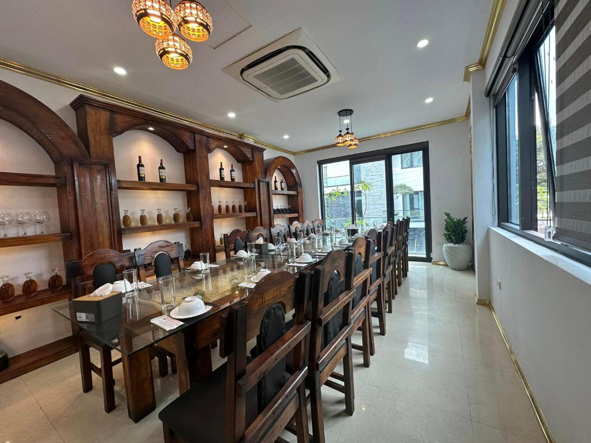 Hotel Luxtel Ngoai Giao Doan Hanoi