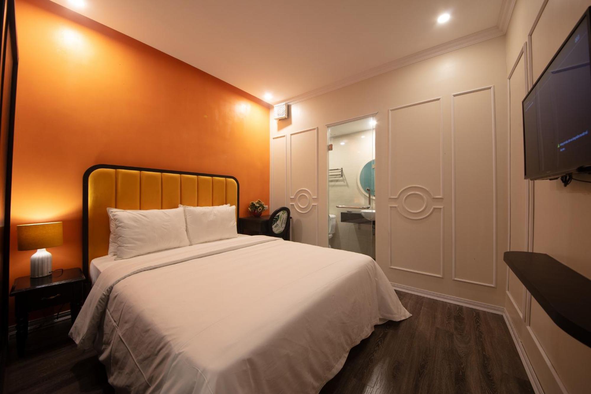 Hotel Omina & Travel