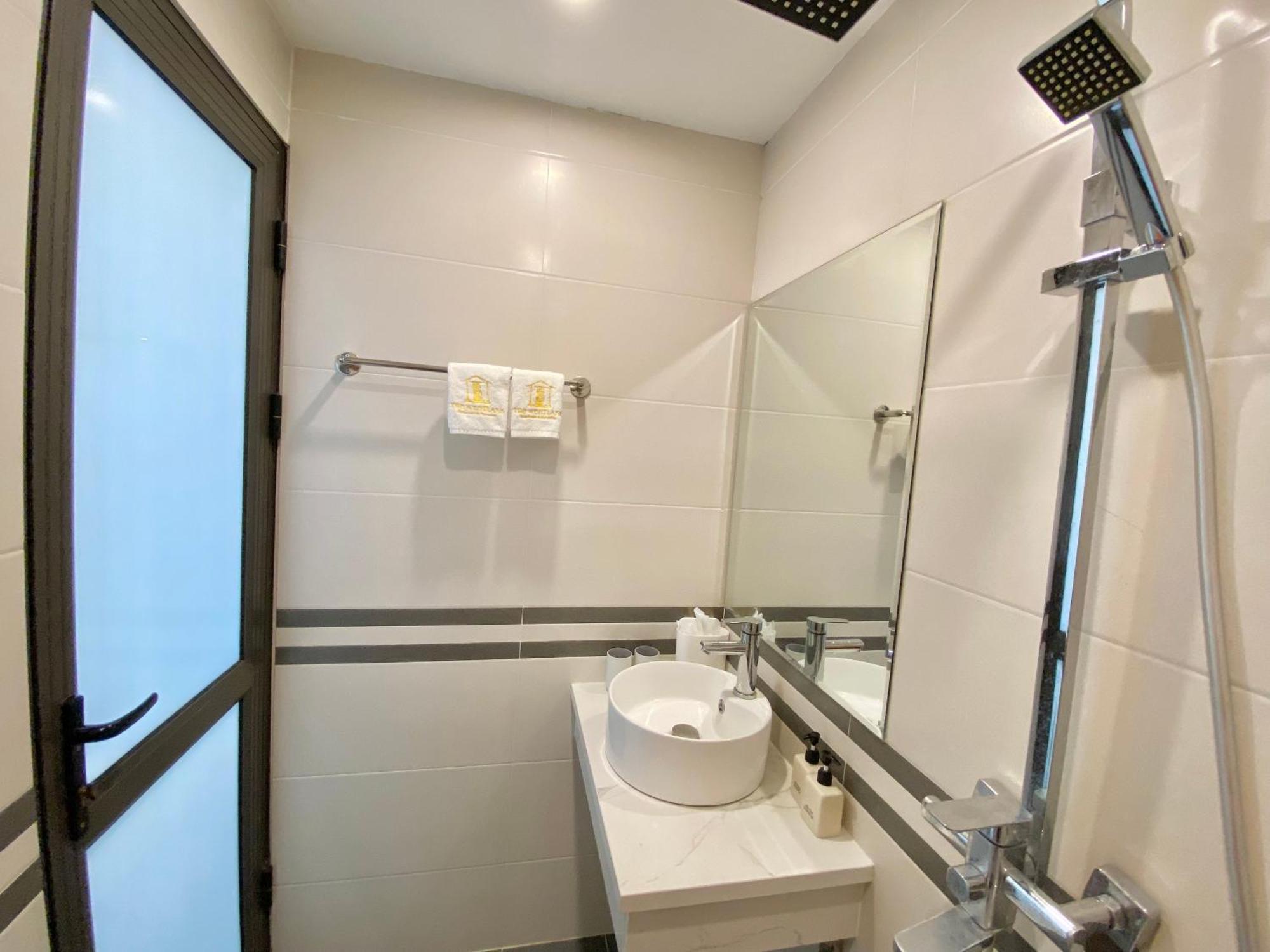 Aparthotel T98 Westlake Trich Sai - Tay Ho Center View