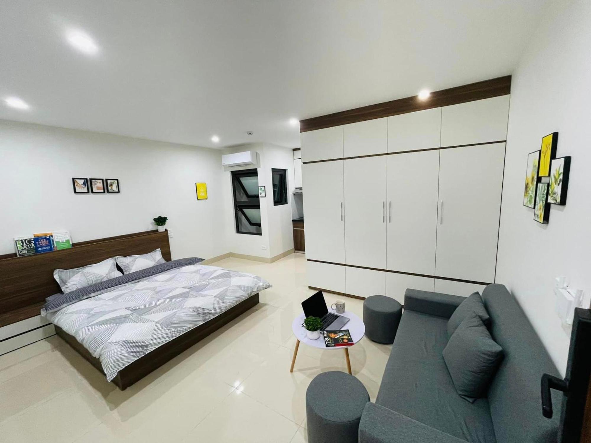 Bom House - Zxz Hanoi