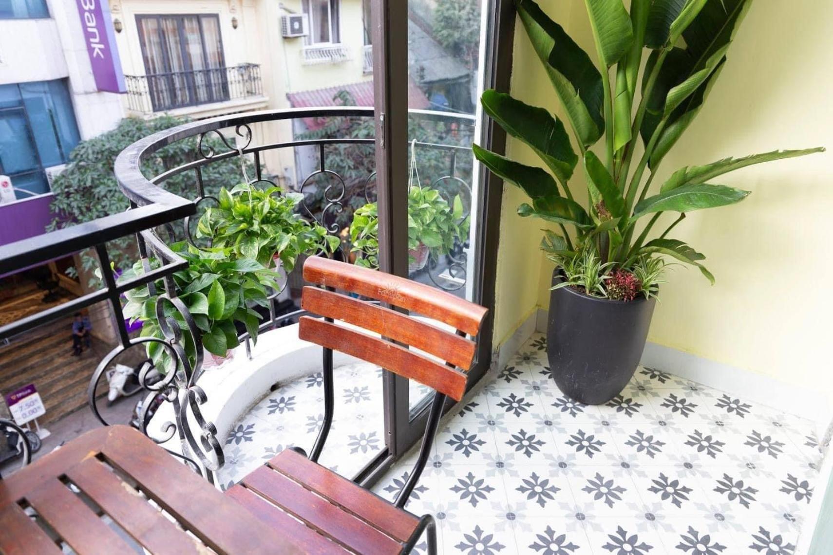 Linna's - Center - Old Quarter - Spacious - Train Street Guest house