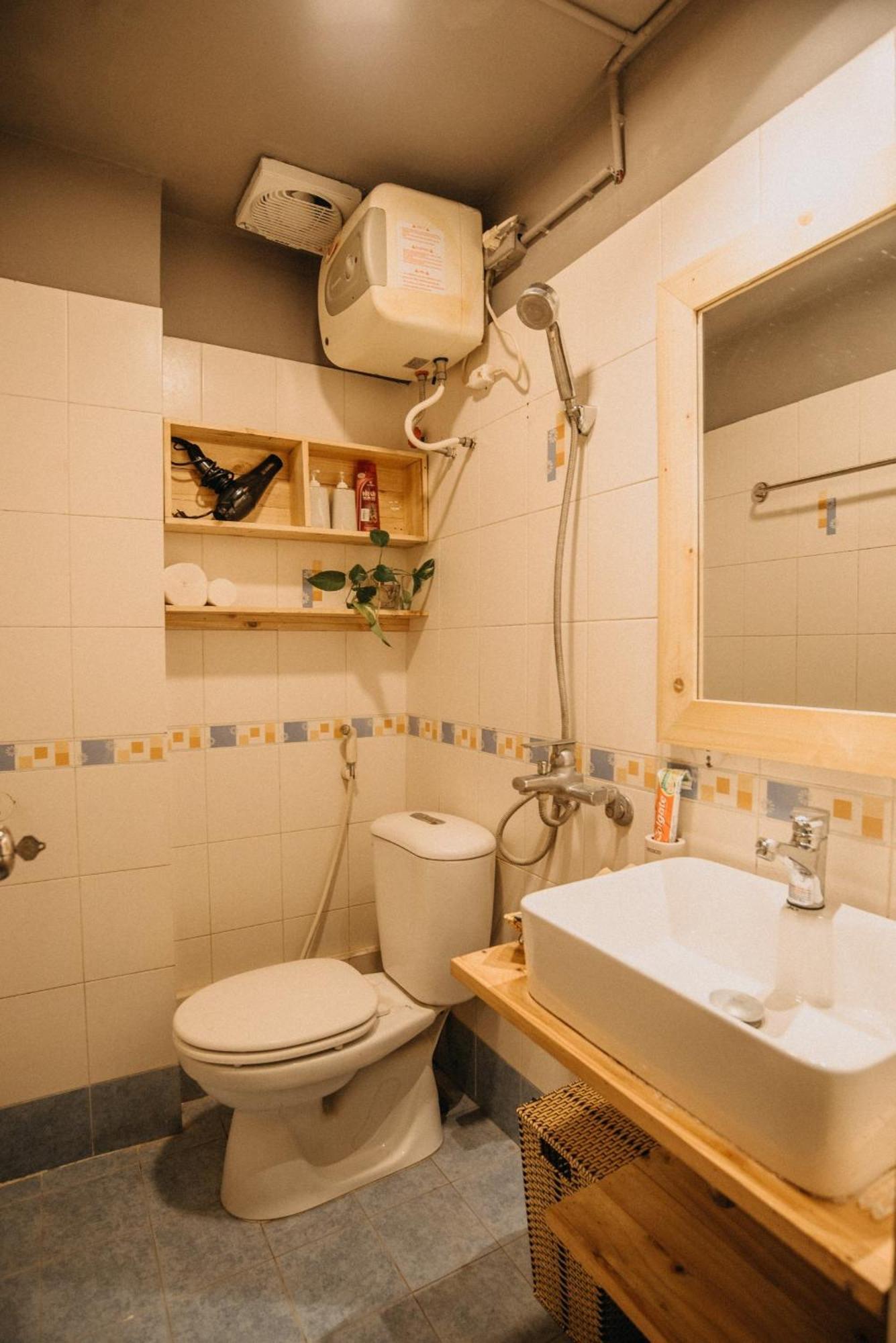 Guest house Bu-studio Bachkhoa *
