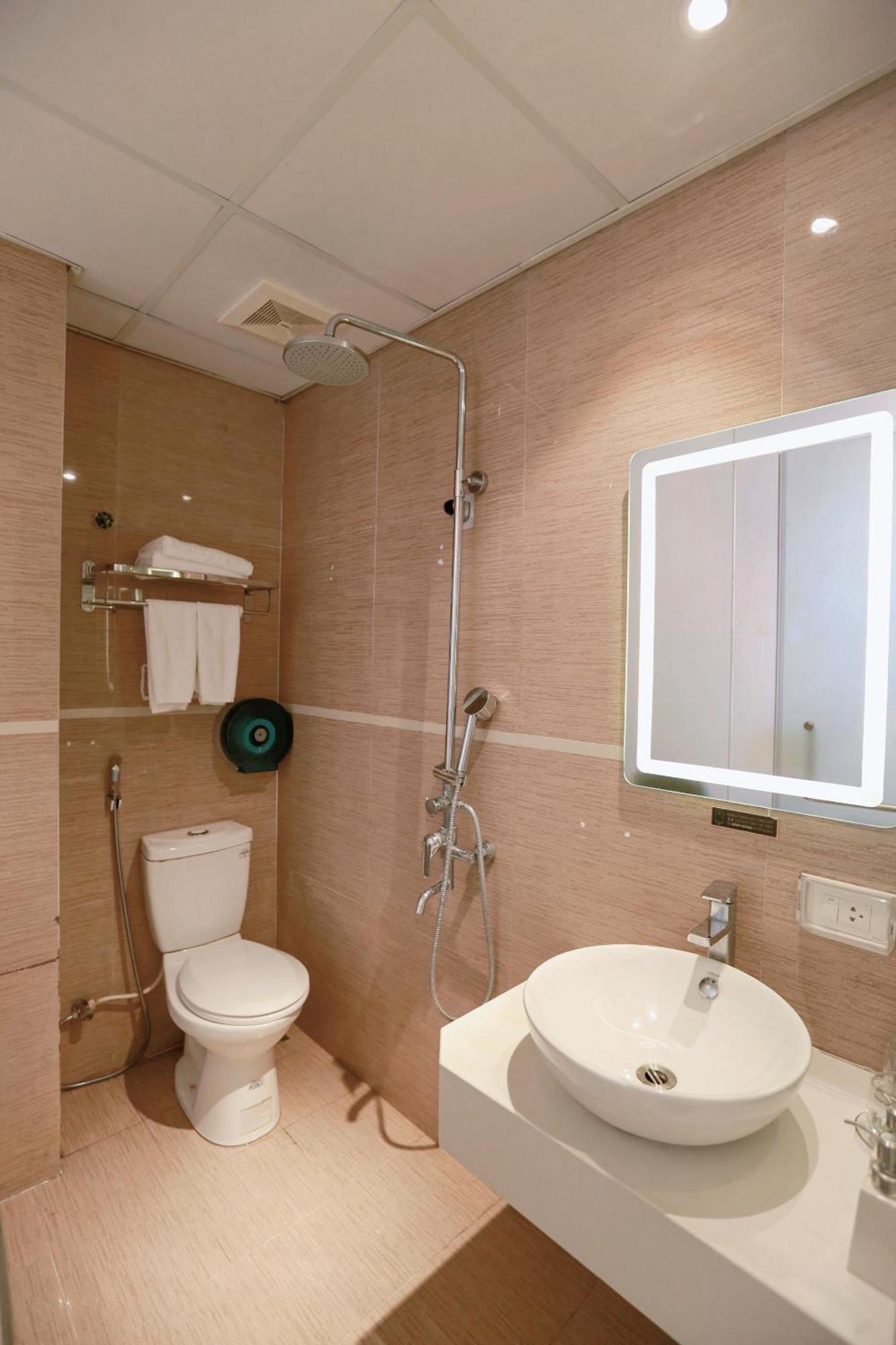 Keypad - 28 Dich Vong Hau Hotel 3*