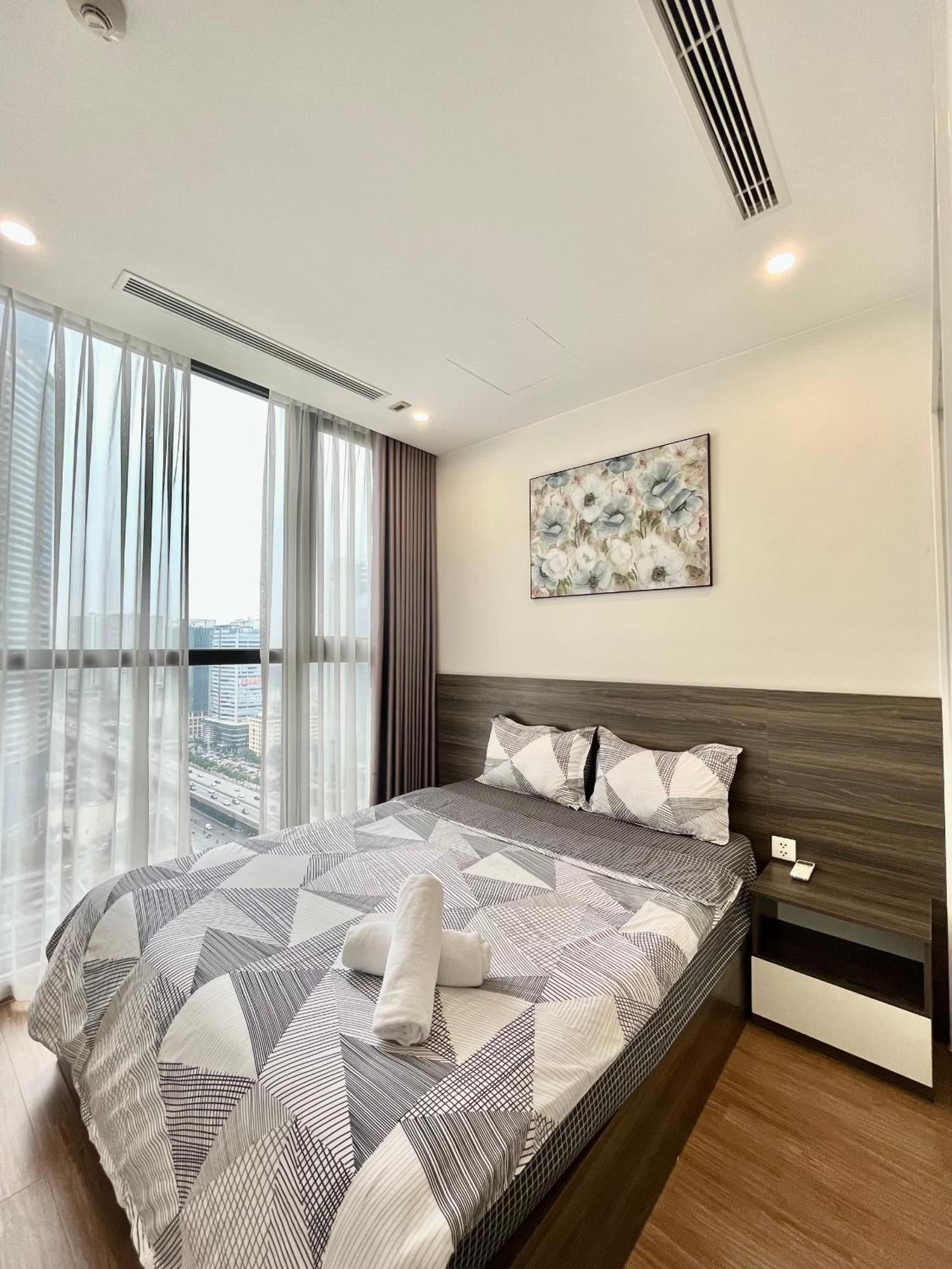Ho 2pn - Vinhomes Skylake - Luxury/friendly