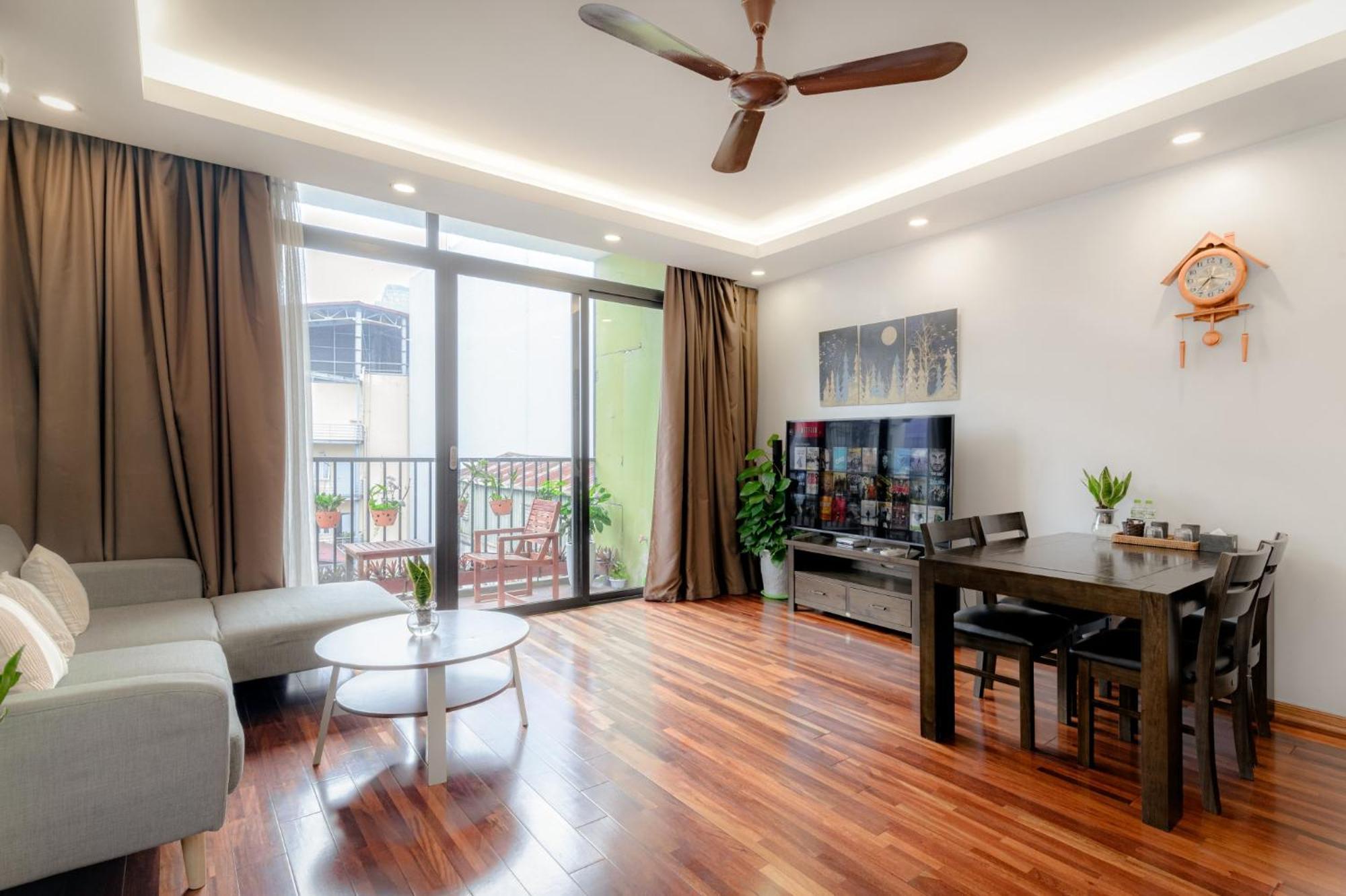Luxe Paradise 22 Nam Ngu Street Hanoi