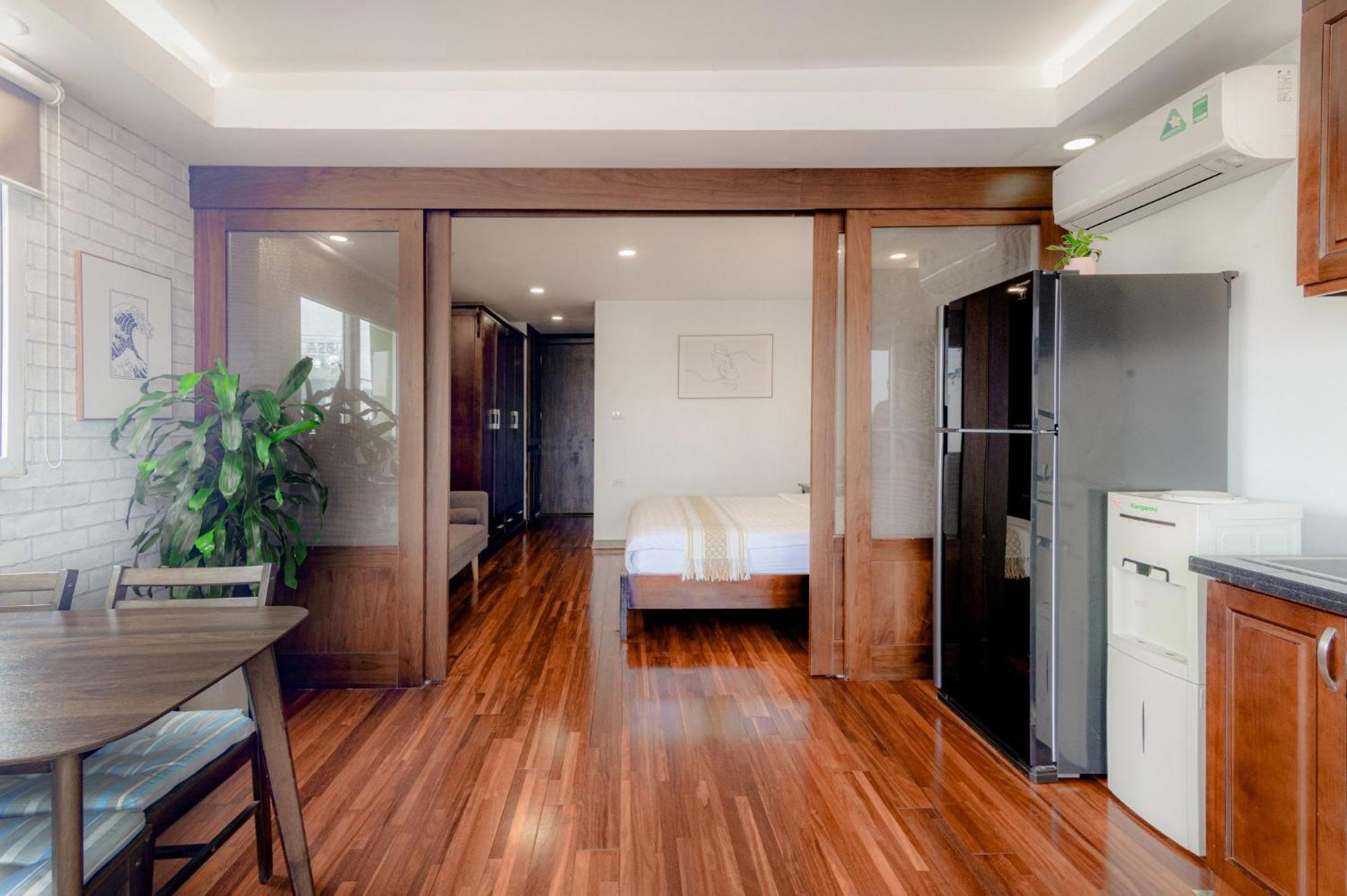 Luxe Paradise 22 Nam Ngu Street Apartment
