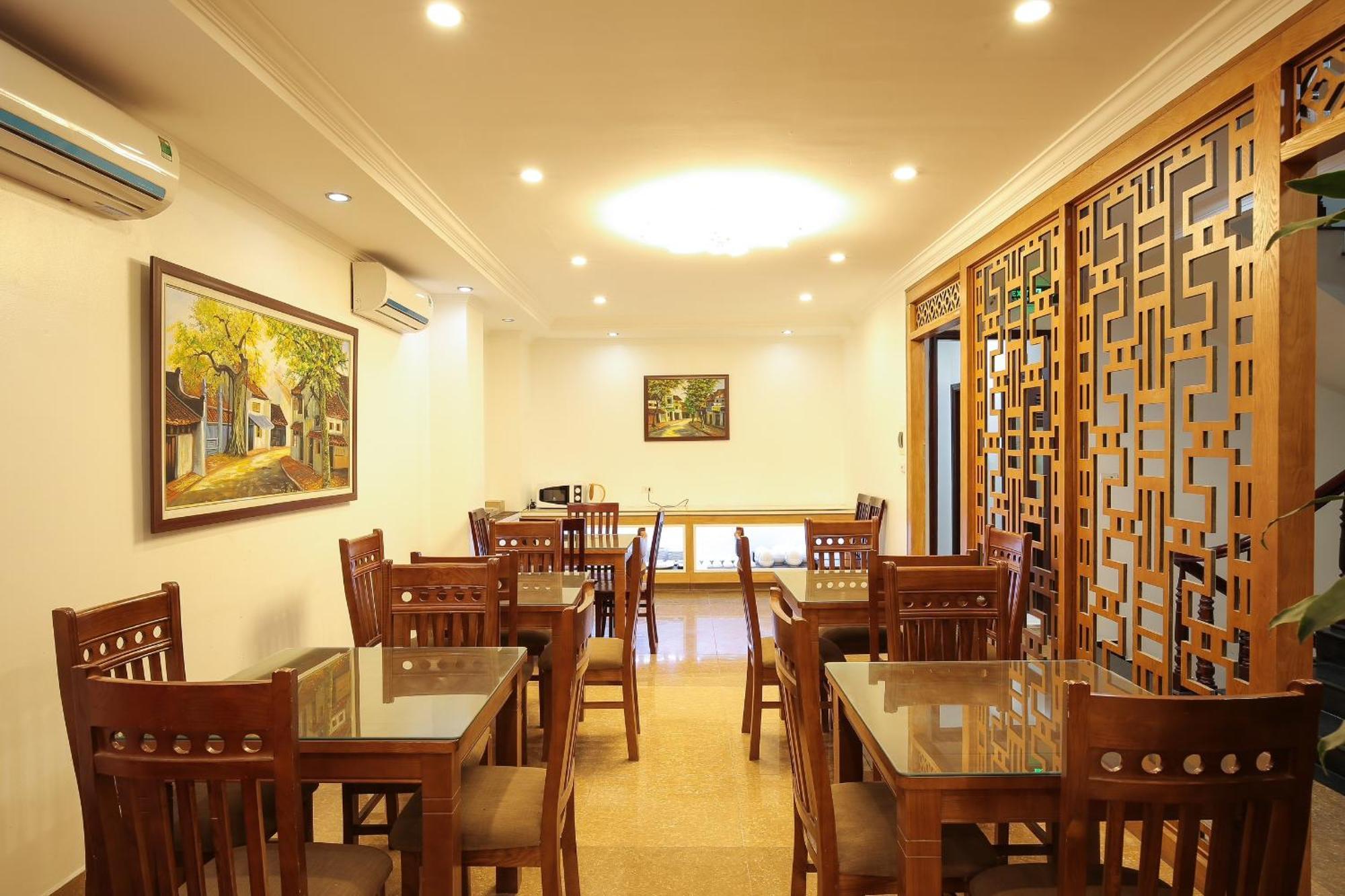 Hotel Khach San 239