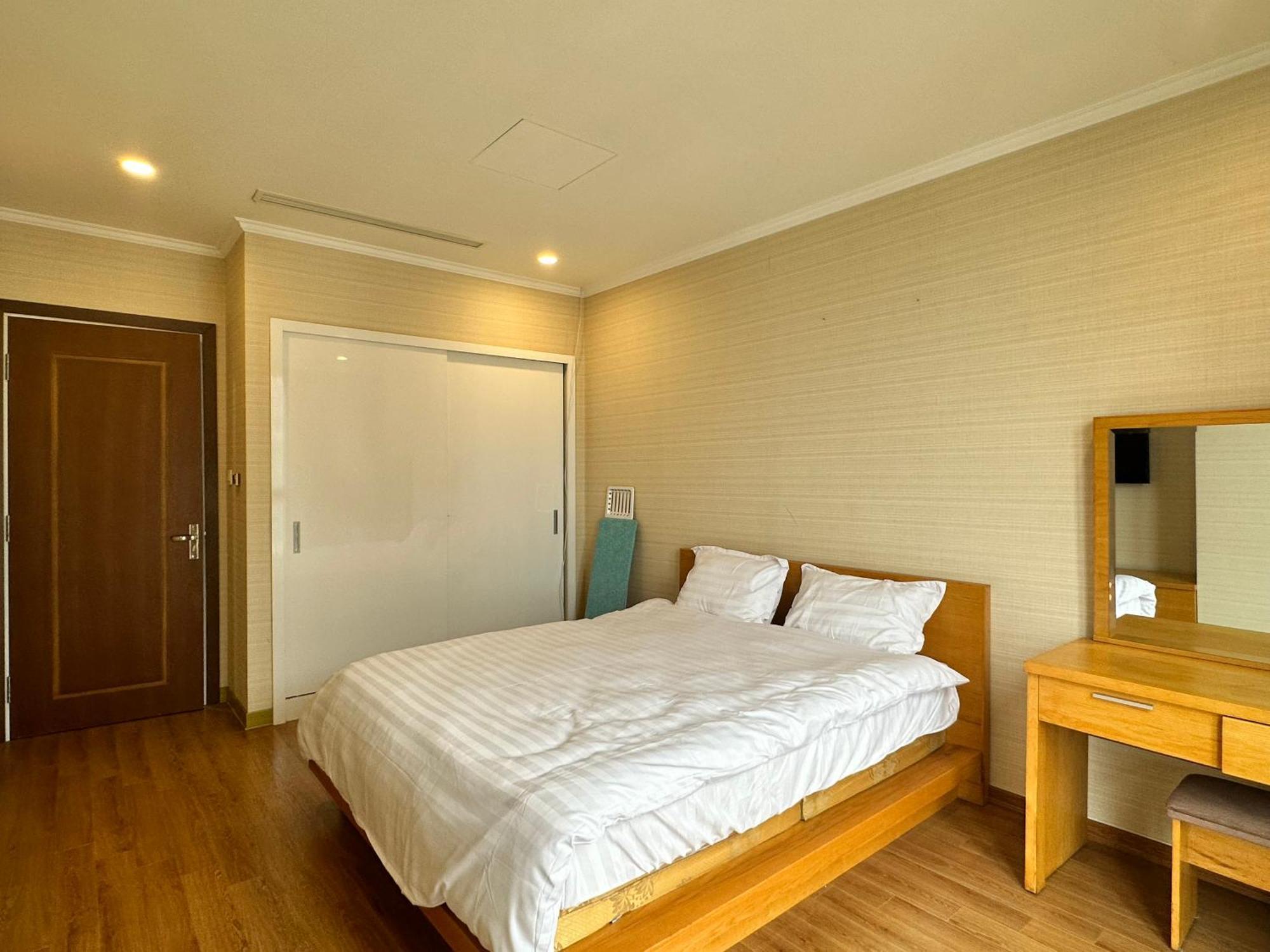 Apartment Beu Vincom Royal *
