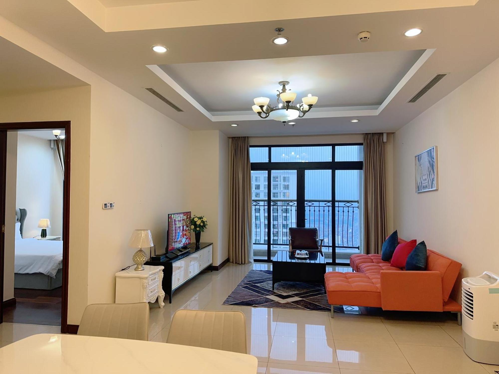 Beu Vincom Royal Hanoi