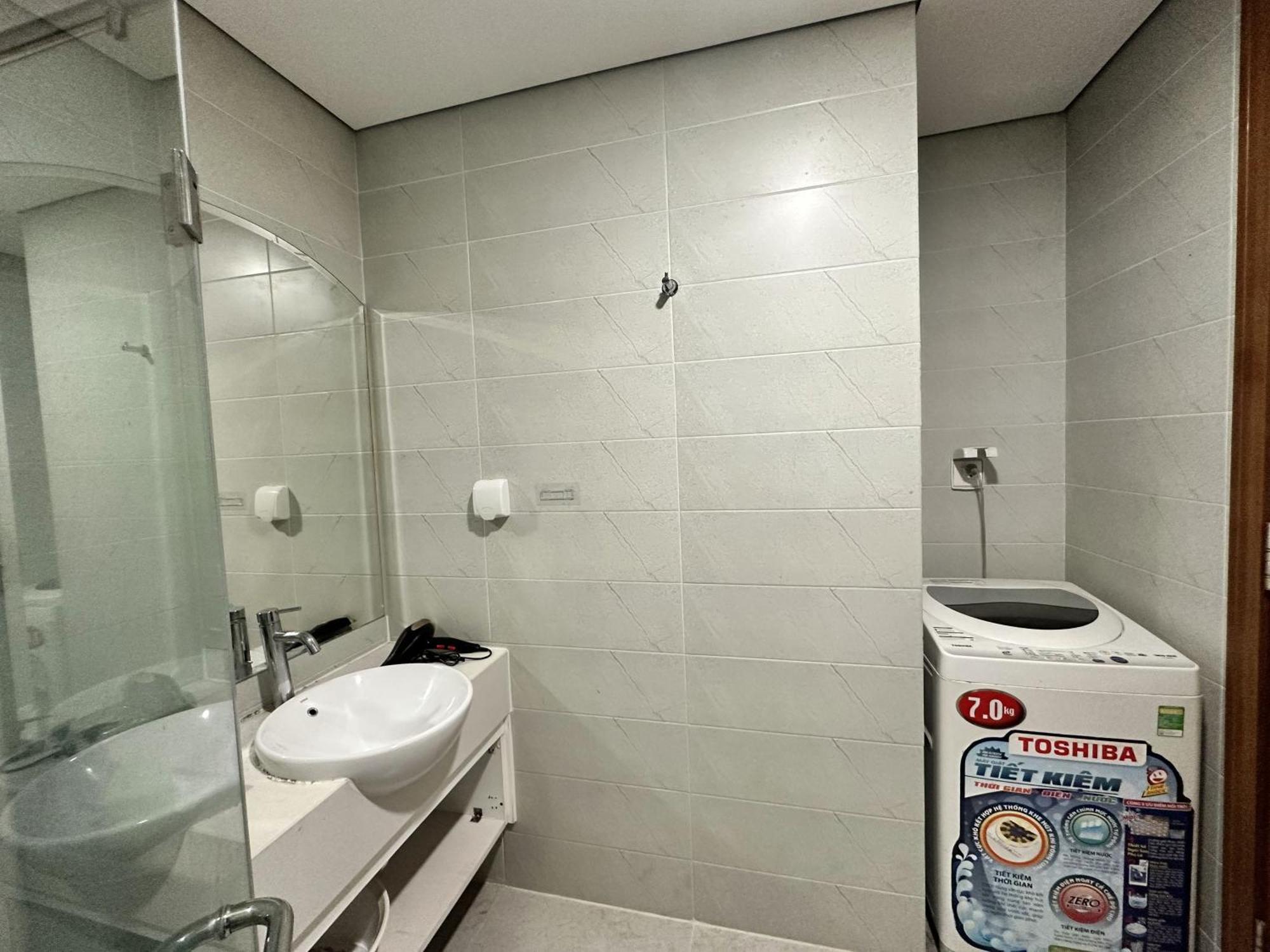 Beu Vincom Royal Apartment Hanoi
