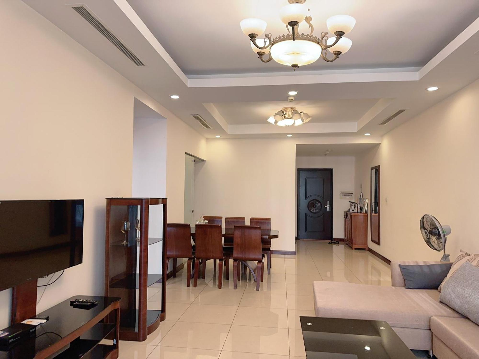 Beu Vincom Royal Apartment