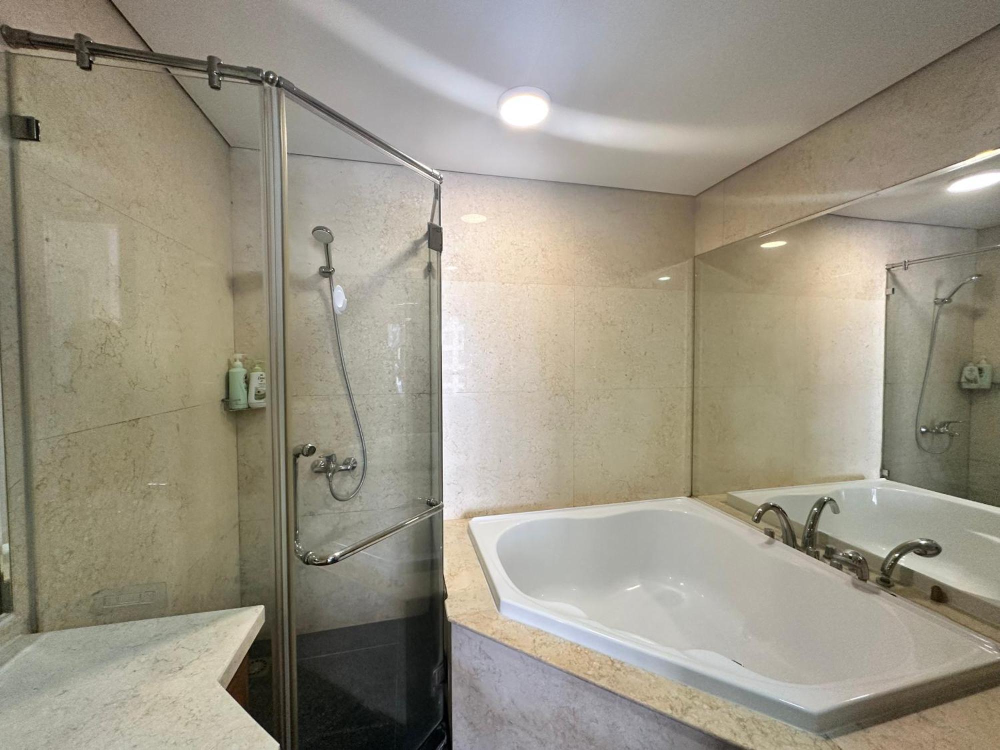 Beu Vincom Royal Apartment Hanoi