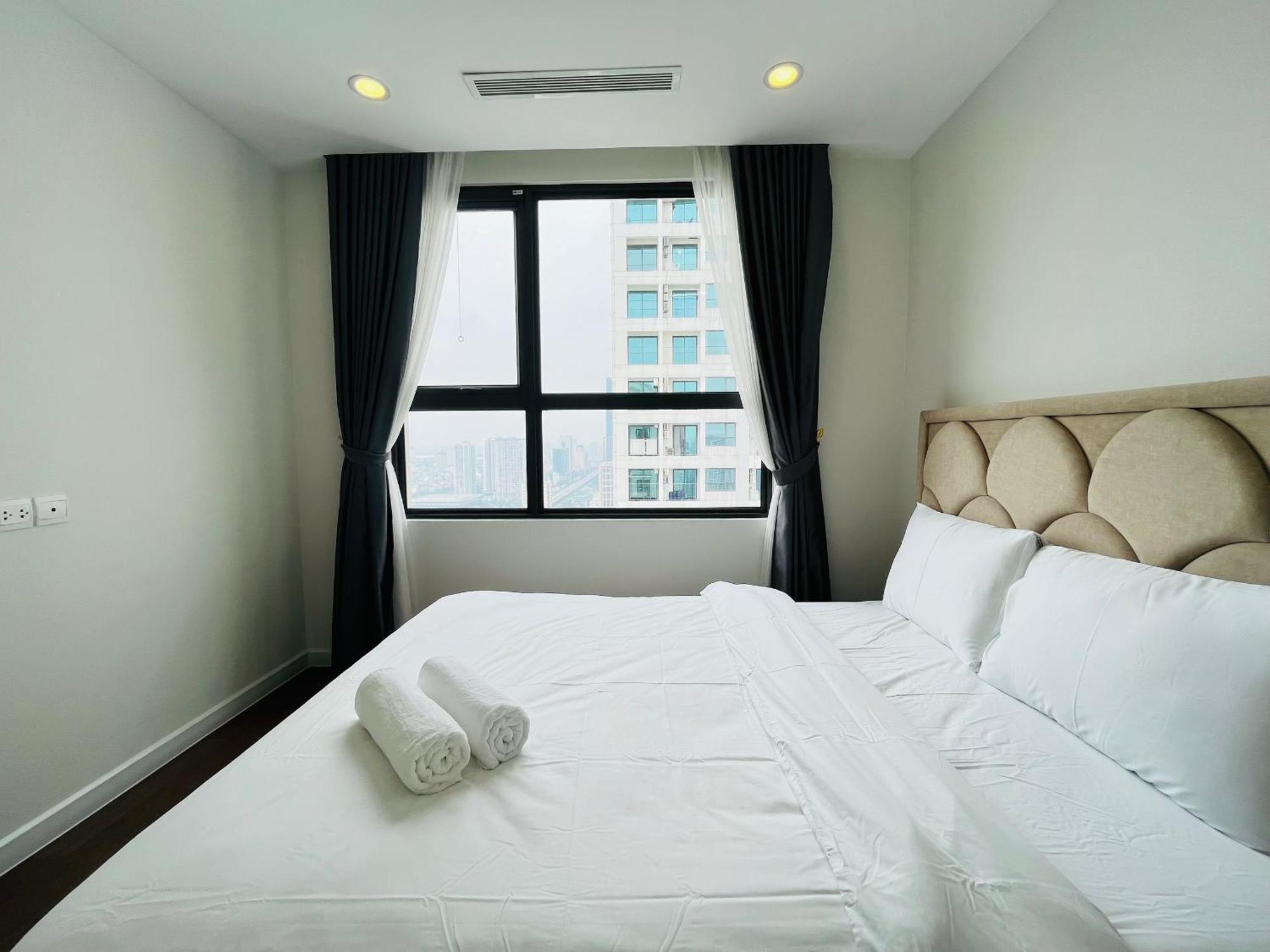 Daniel - D'capitale Ha Noi Apartment *