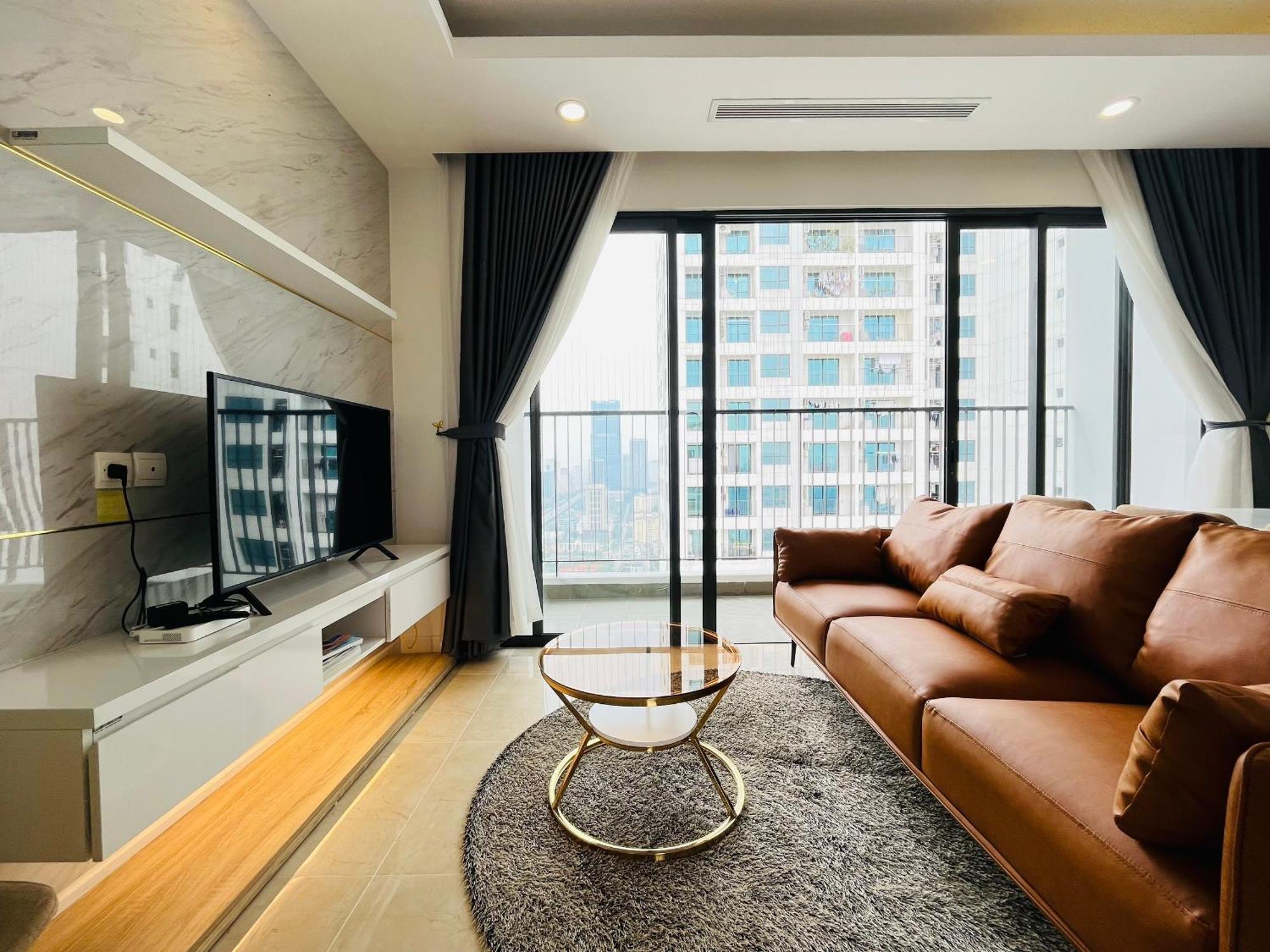 Daniel - D'capitale Ha Noi Apartment *