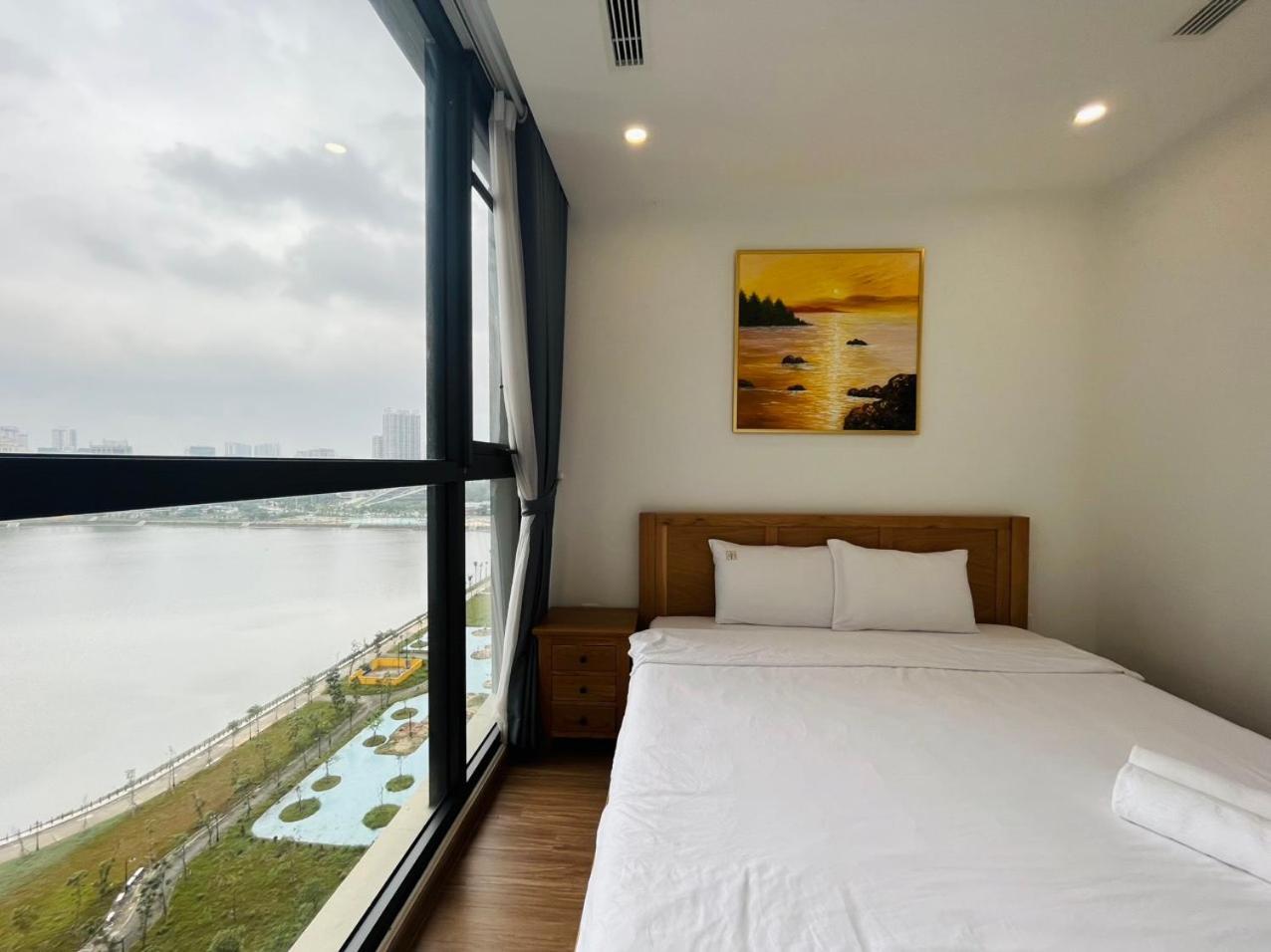 Vinhomes Skylake - 1,2,3 Beds - Fullhouse/ Spacious Apartment Hanoi