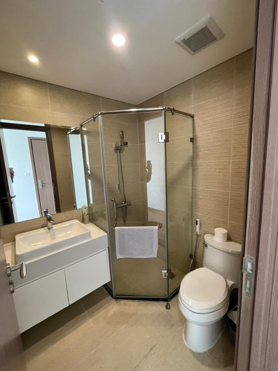 Vinhomes Skylake - 1,2,3 Beds - Fullhouse/ Spacious *