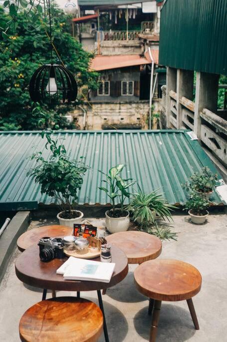 Downtown Cozy Corner Apartment Hanoi