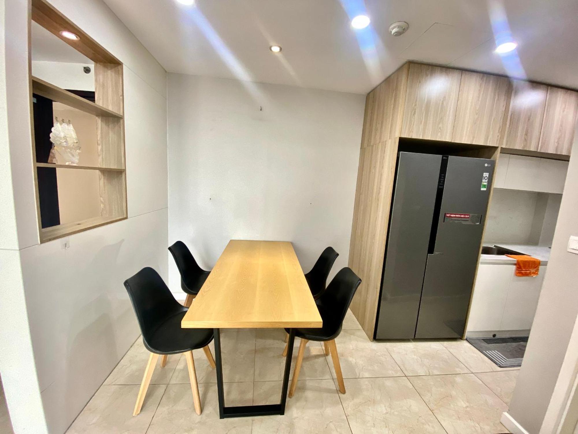 Apartamento D'capitale Tran Duy Hung Ha Noi 2 Phong Ngu Bon Tam Thu Gian