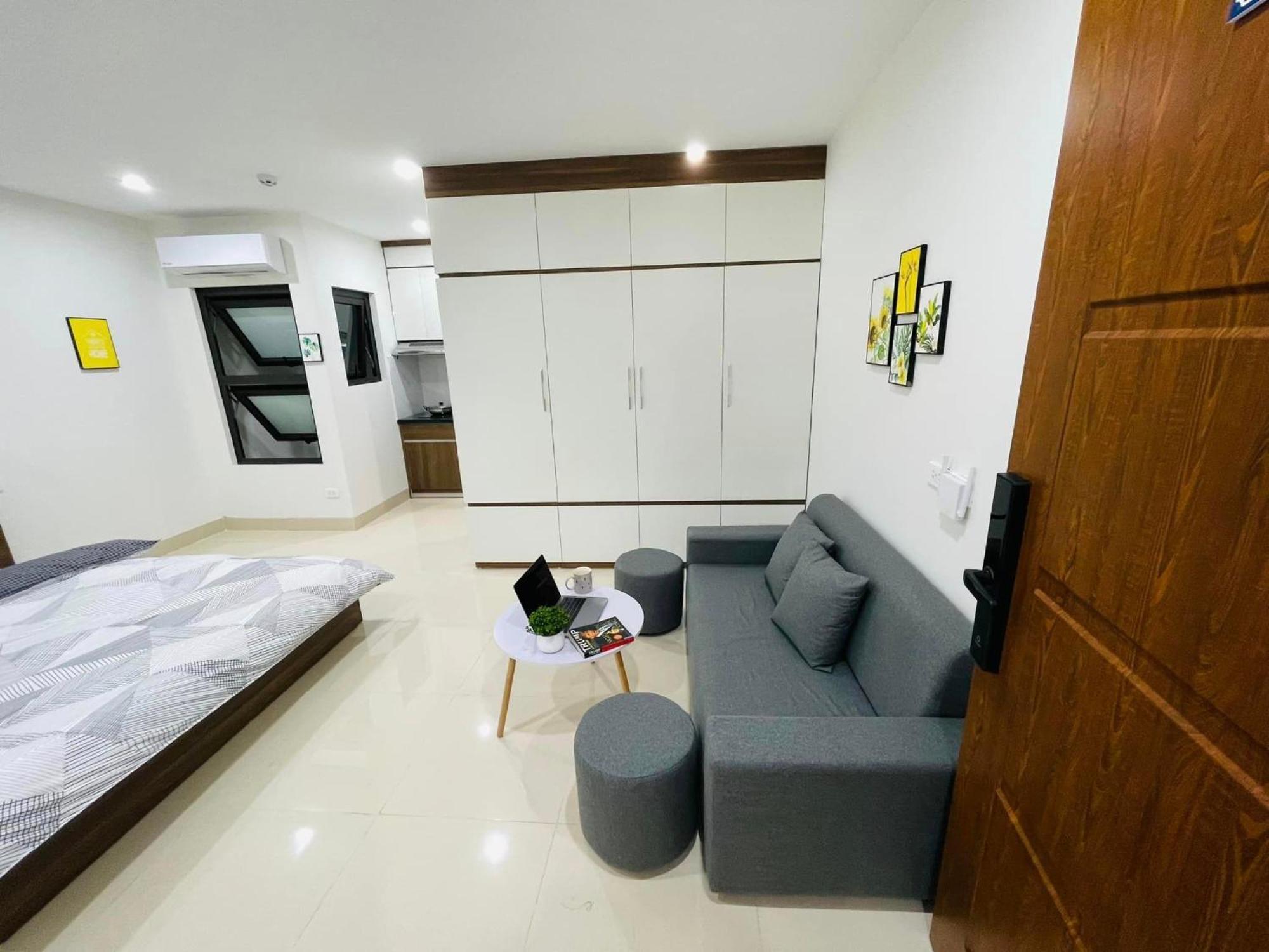 Bom House - Zxz Hanoi