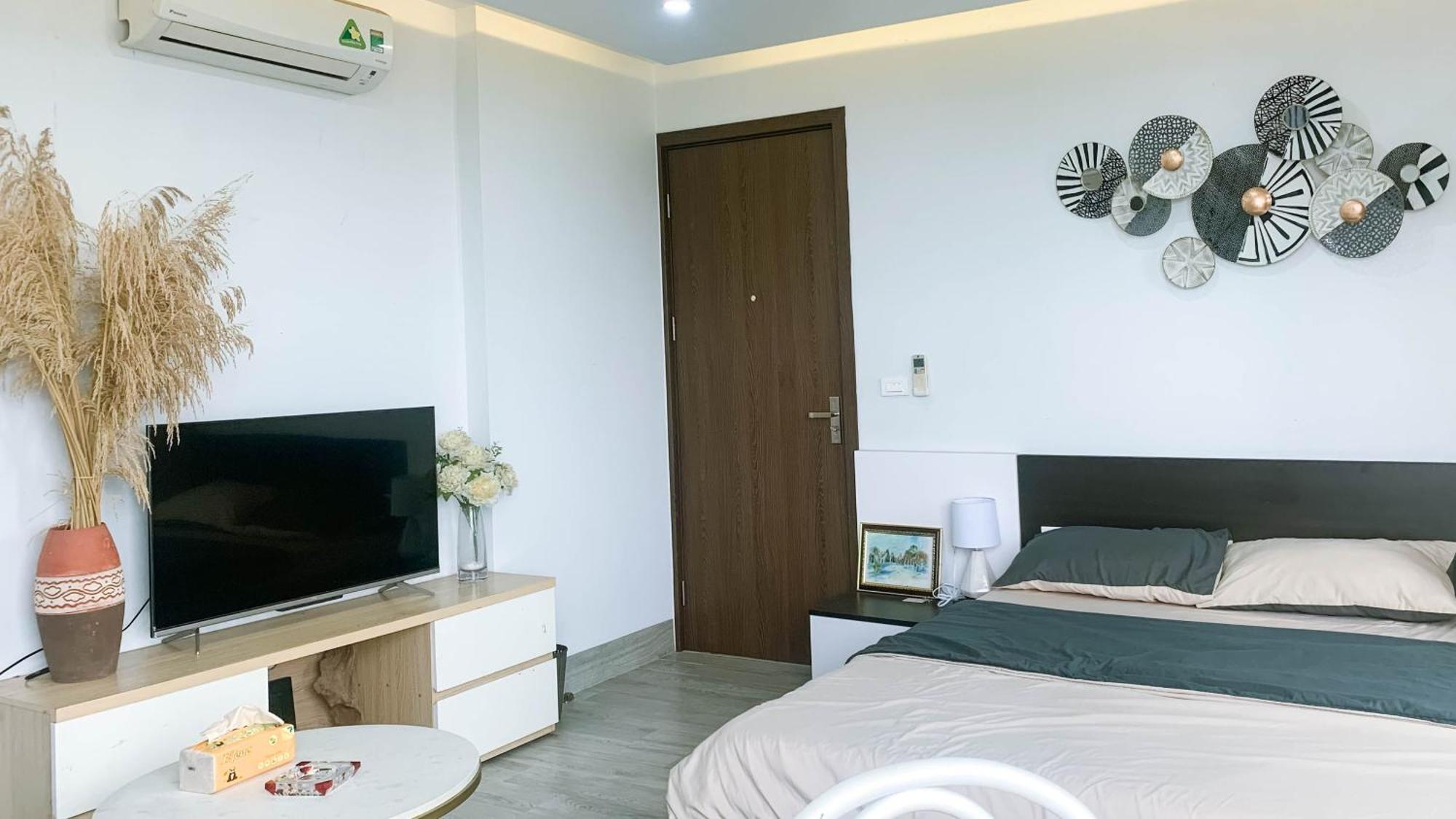 Line Long Bien - Serviced - Ngoc Thuy - Apartment *