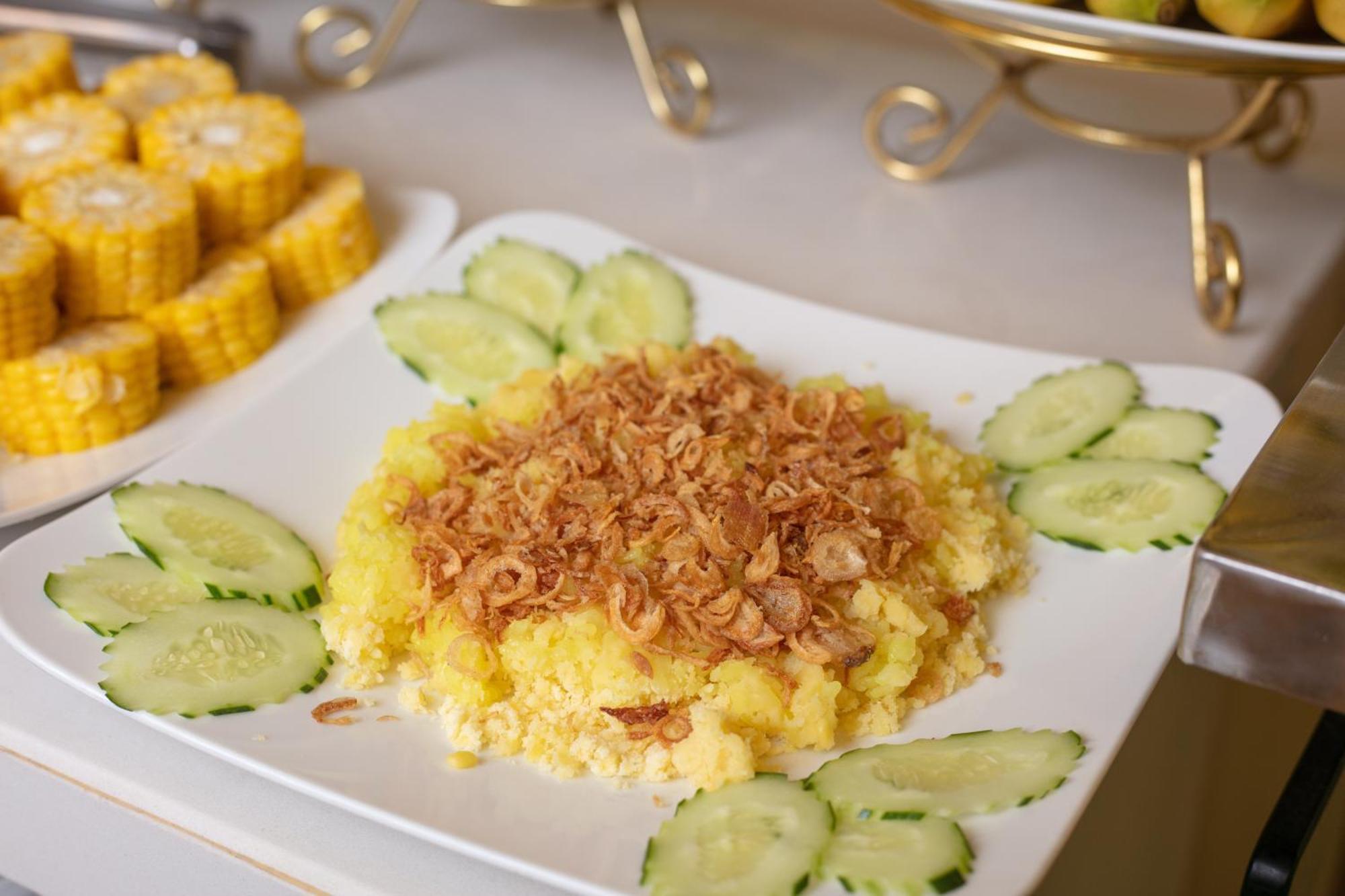 Golden Legend Diamond & Travel Khách sạn