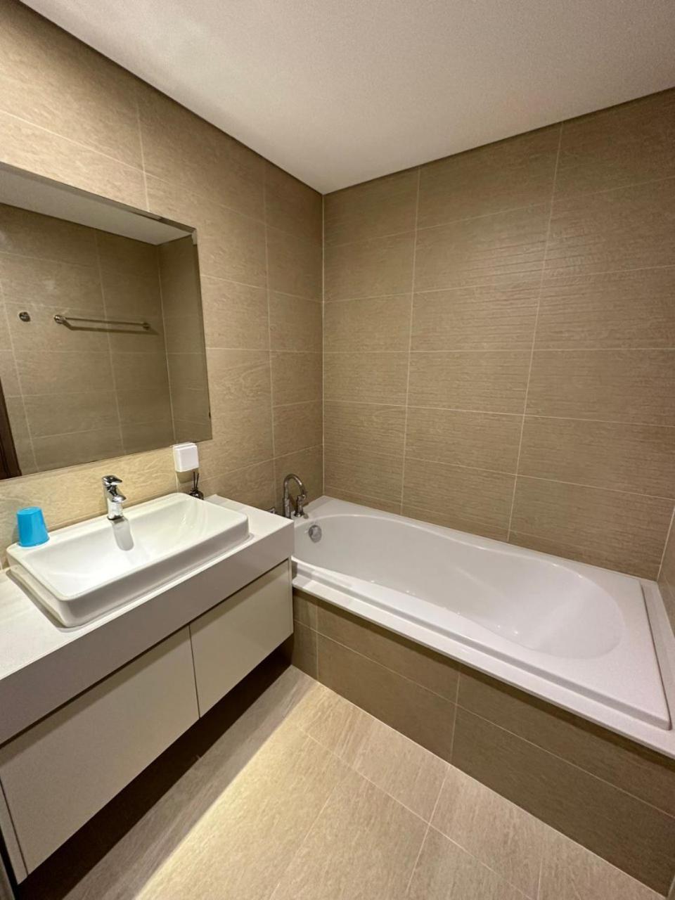 Vinhomes Sky Pham Hung View Keangnam * Hanói