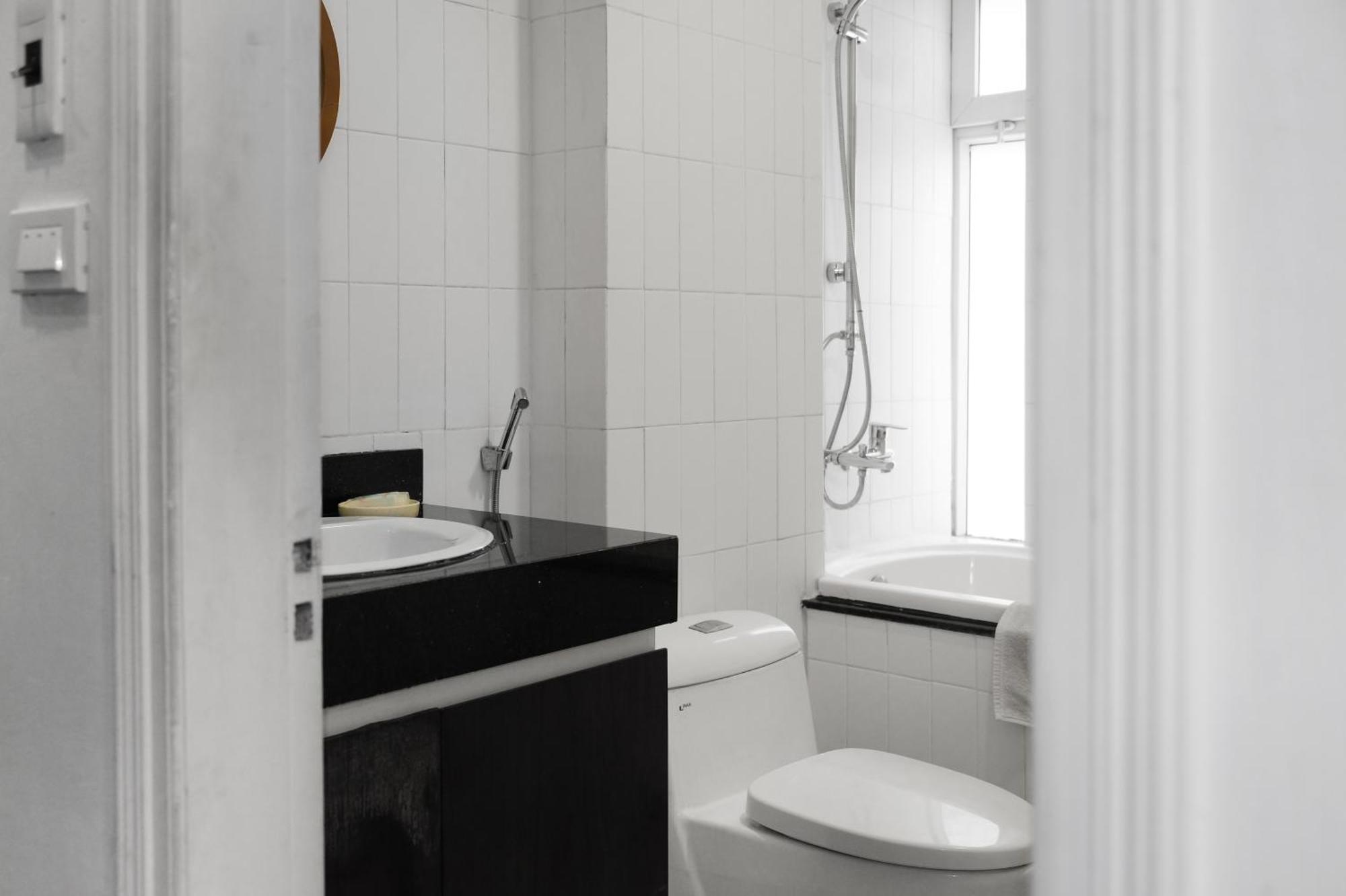 Luxe Paradise 22 Nam Ngu Street Apartment