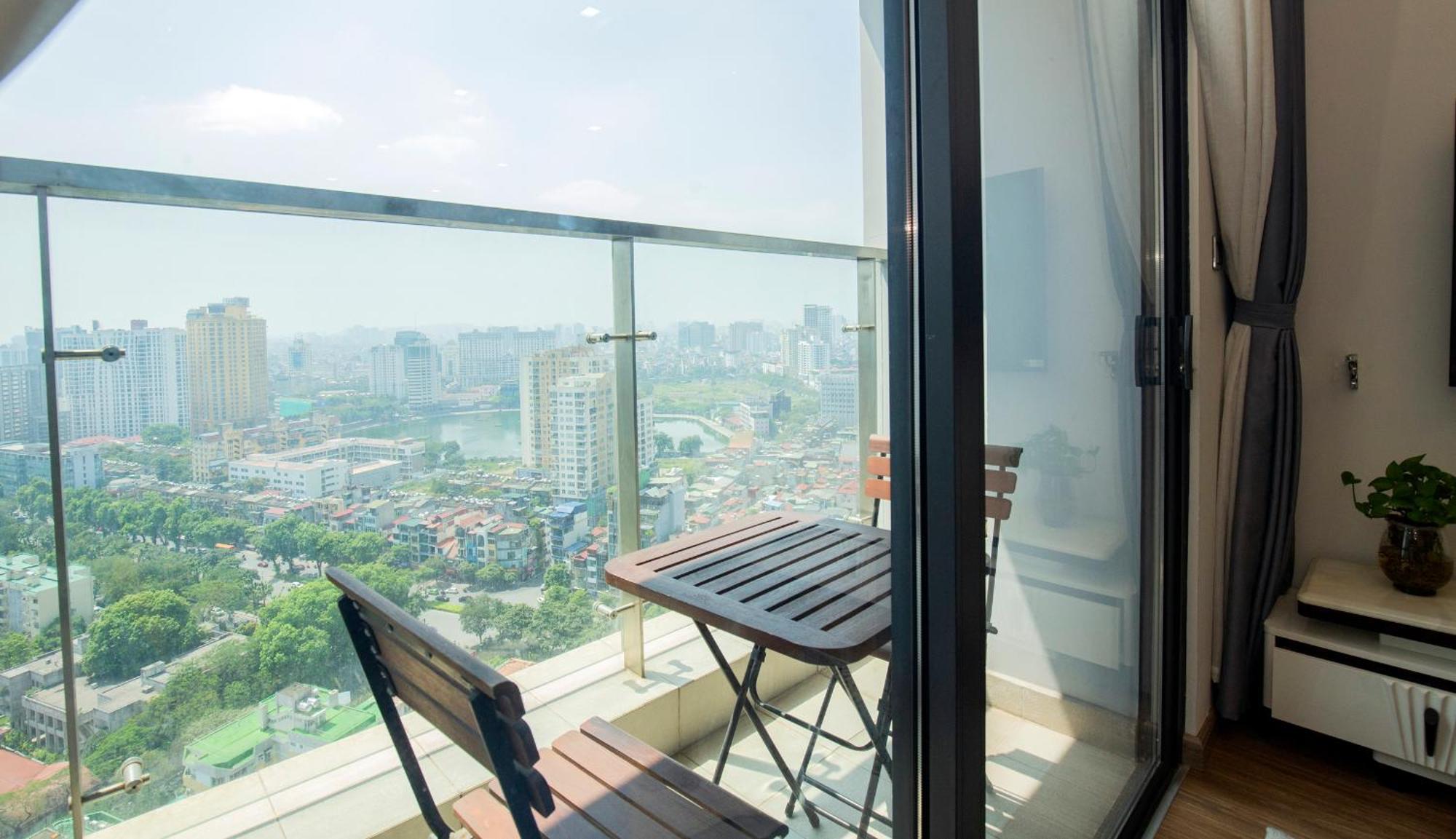 Investland- Vinhomes Metropolis One, Two, Three, Four Bedrooms * Hanoi