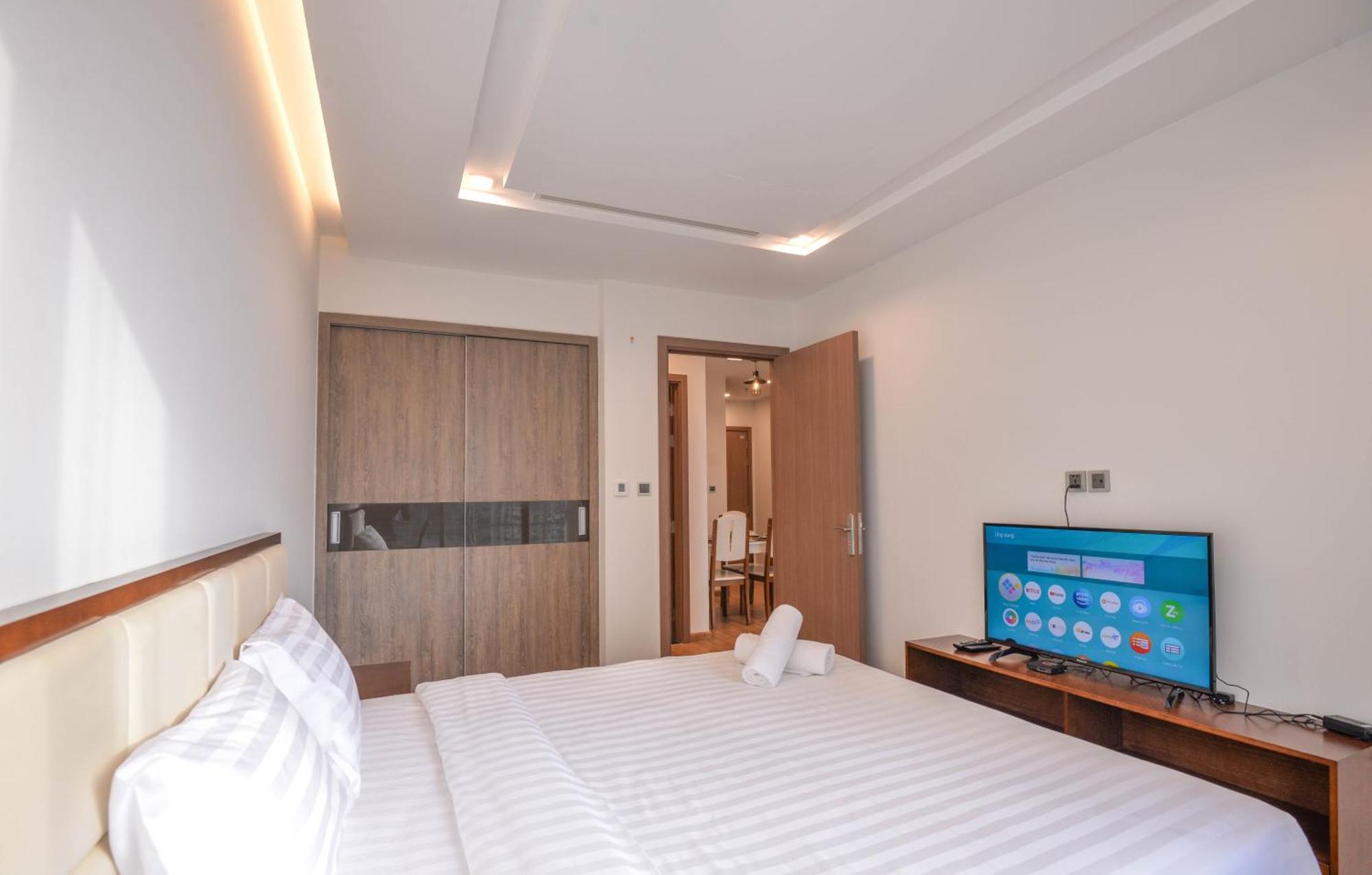 Hotel Vinhomes Metropolis Luxury &
