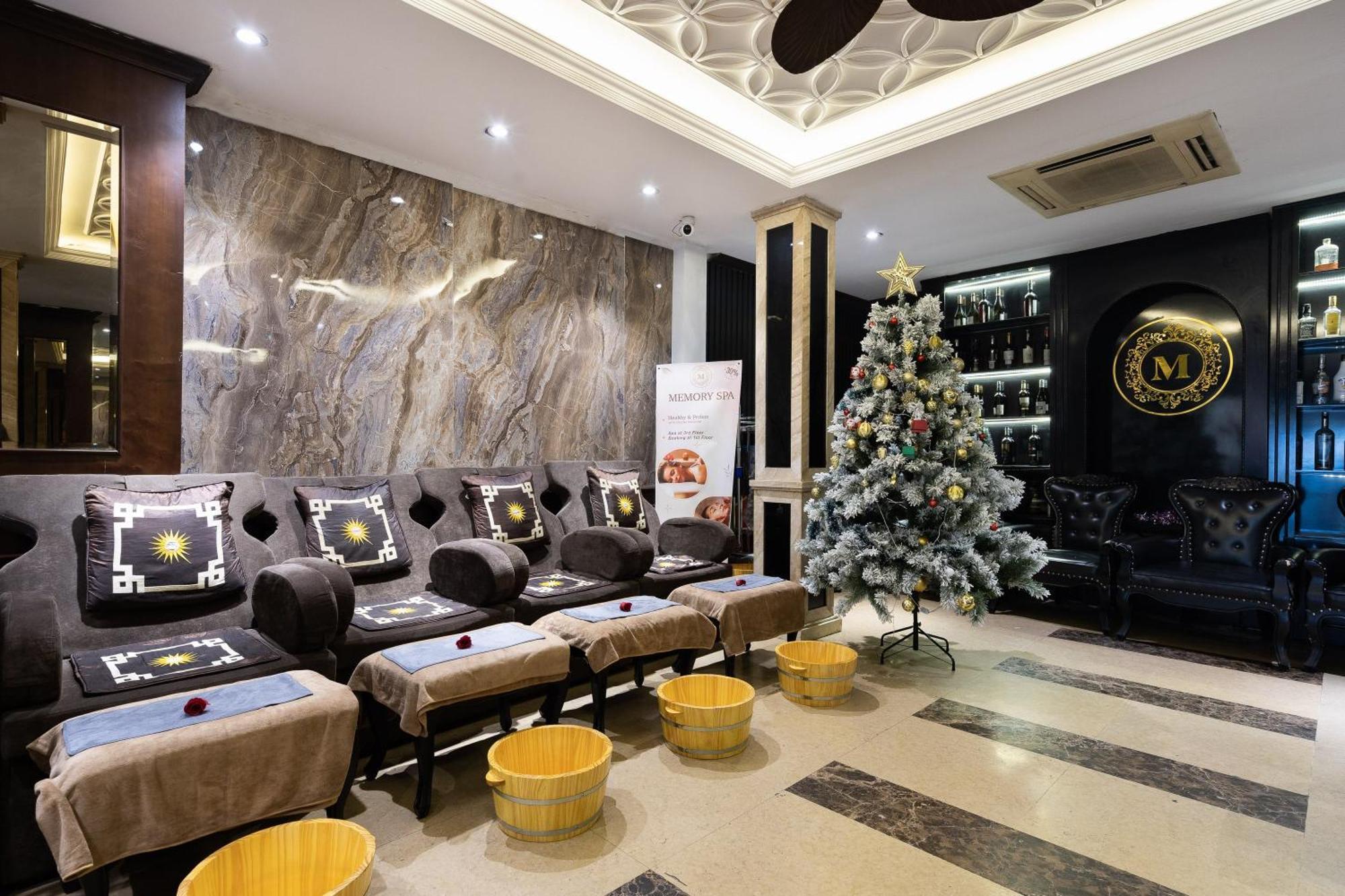 Khách sạn Memory Premier & Hà Nội