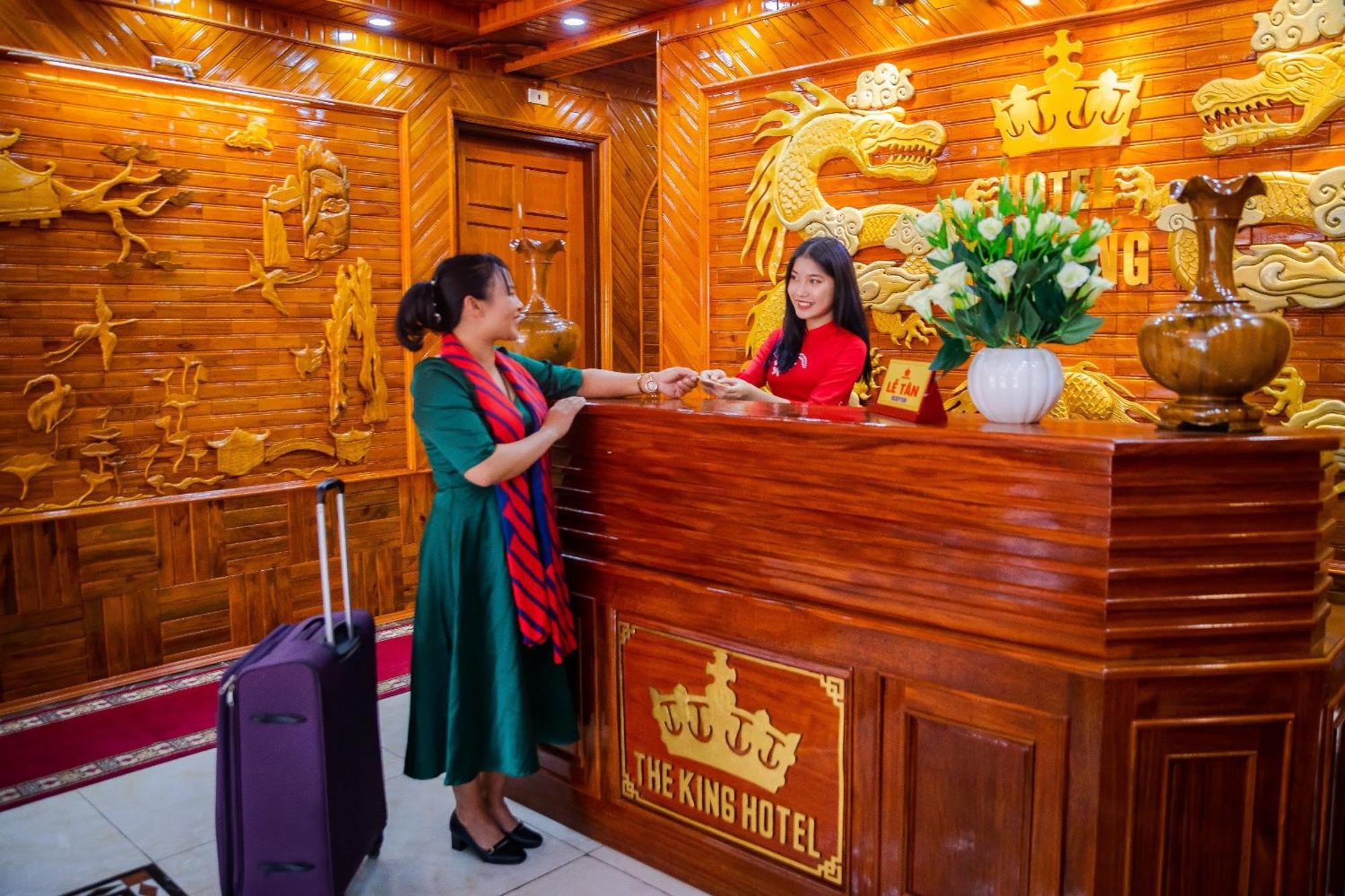 Hotel Noi Bai The King