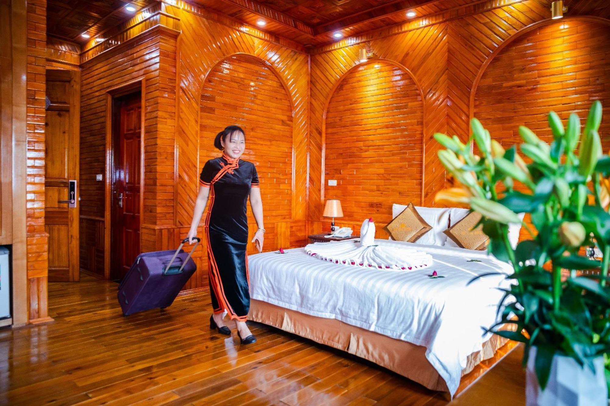 Noi Bai The King Hotel