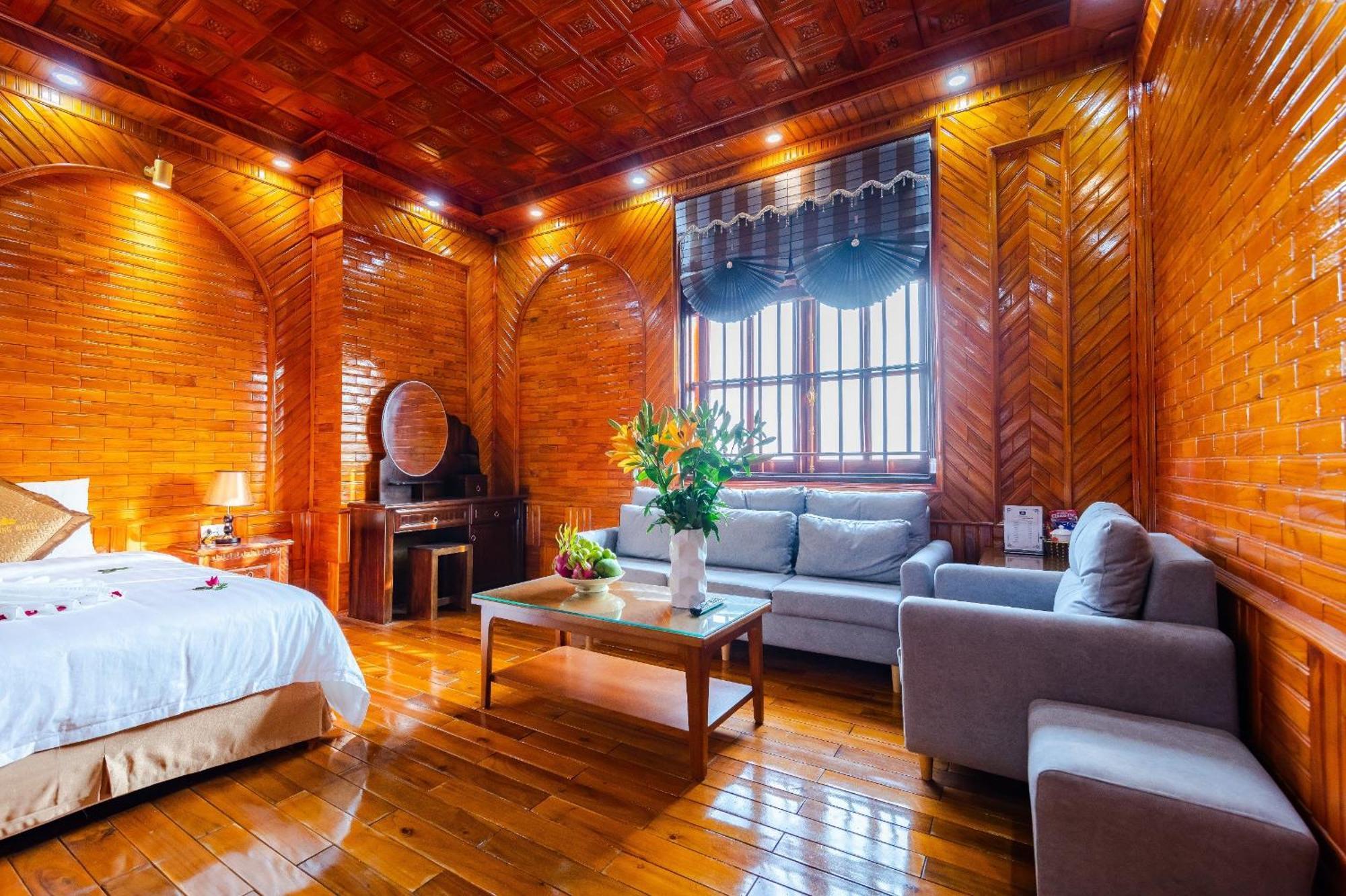 Hotel Noi Bai The King
