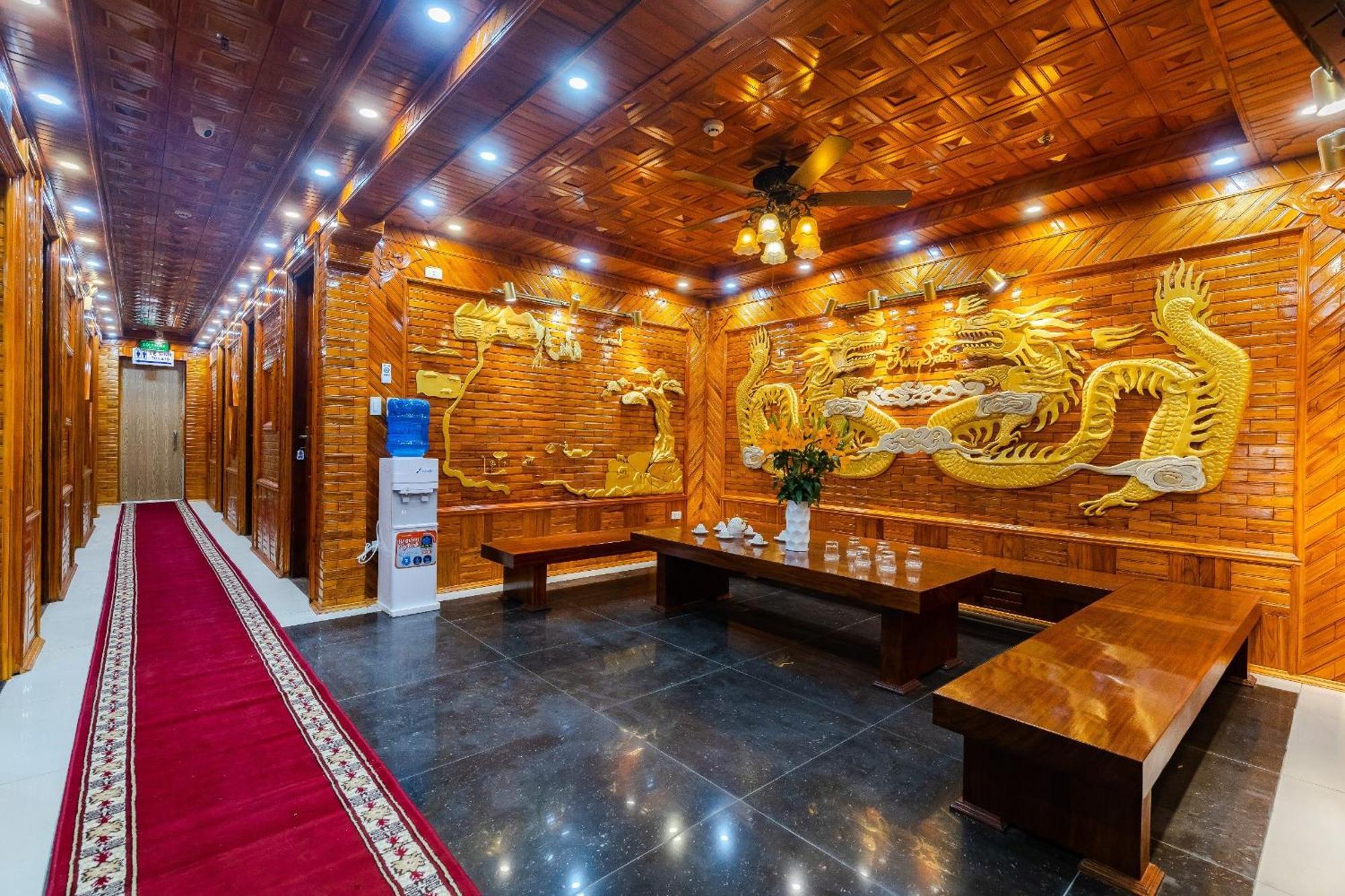 Hotel Noi Bai The King 4*
