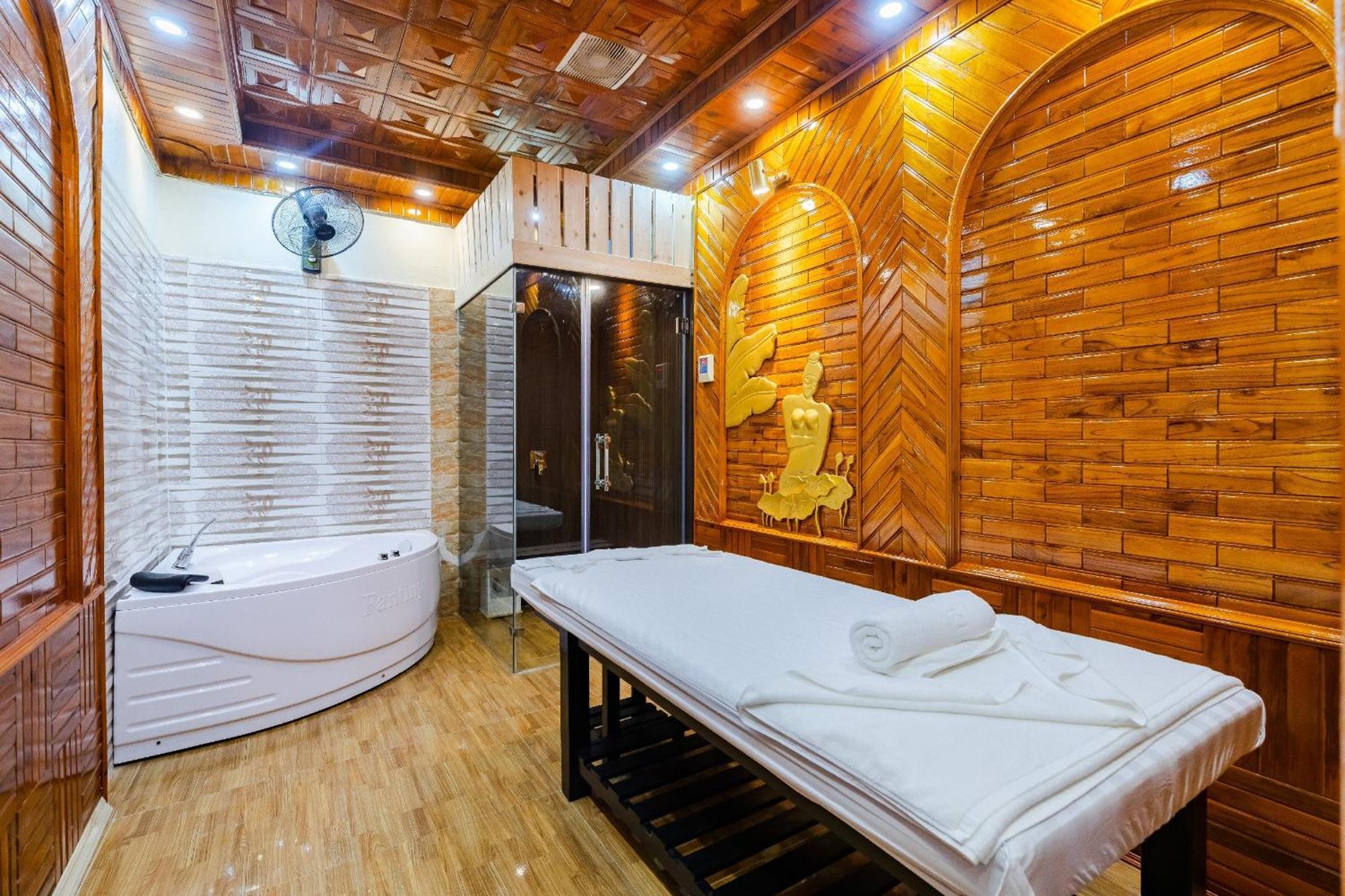 Noi Bai The King Hotel 4*