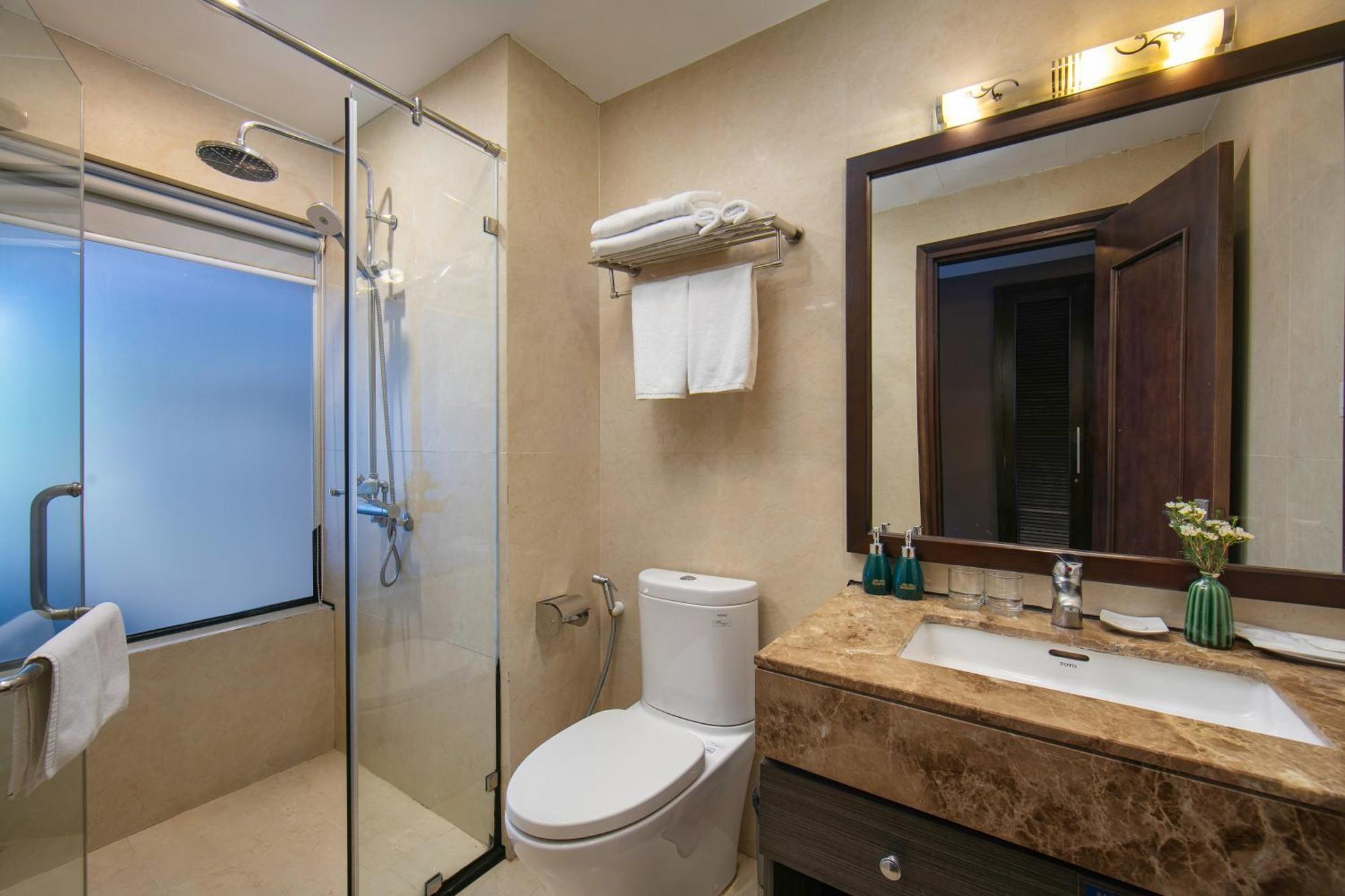 Brilliant Me Tri & Hotel Hanoi