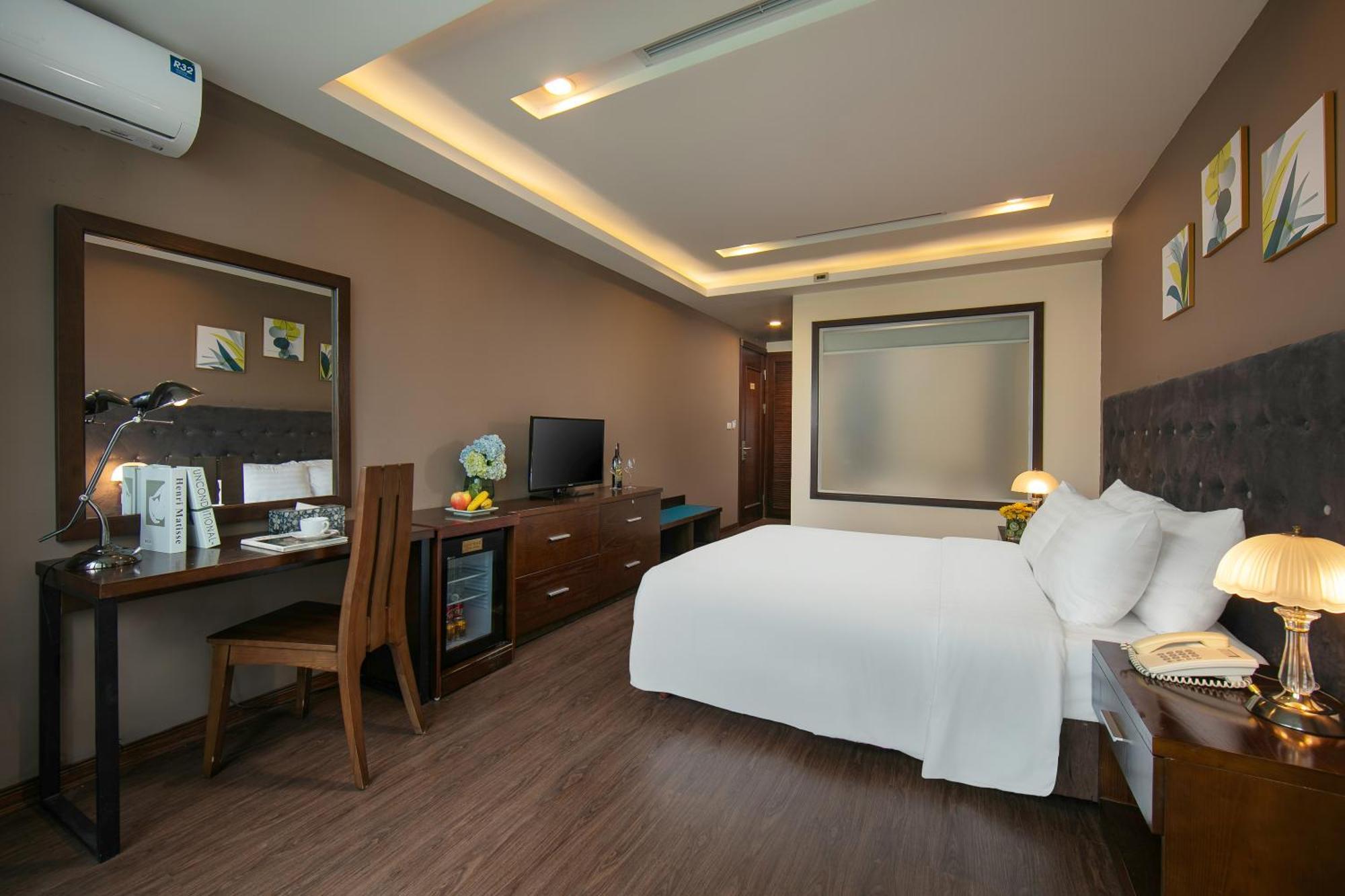 Brilliant Me Tri & Hotel Hanoi