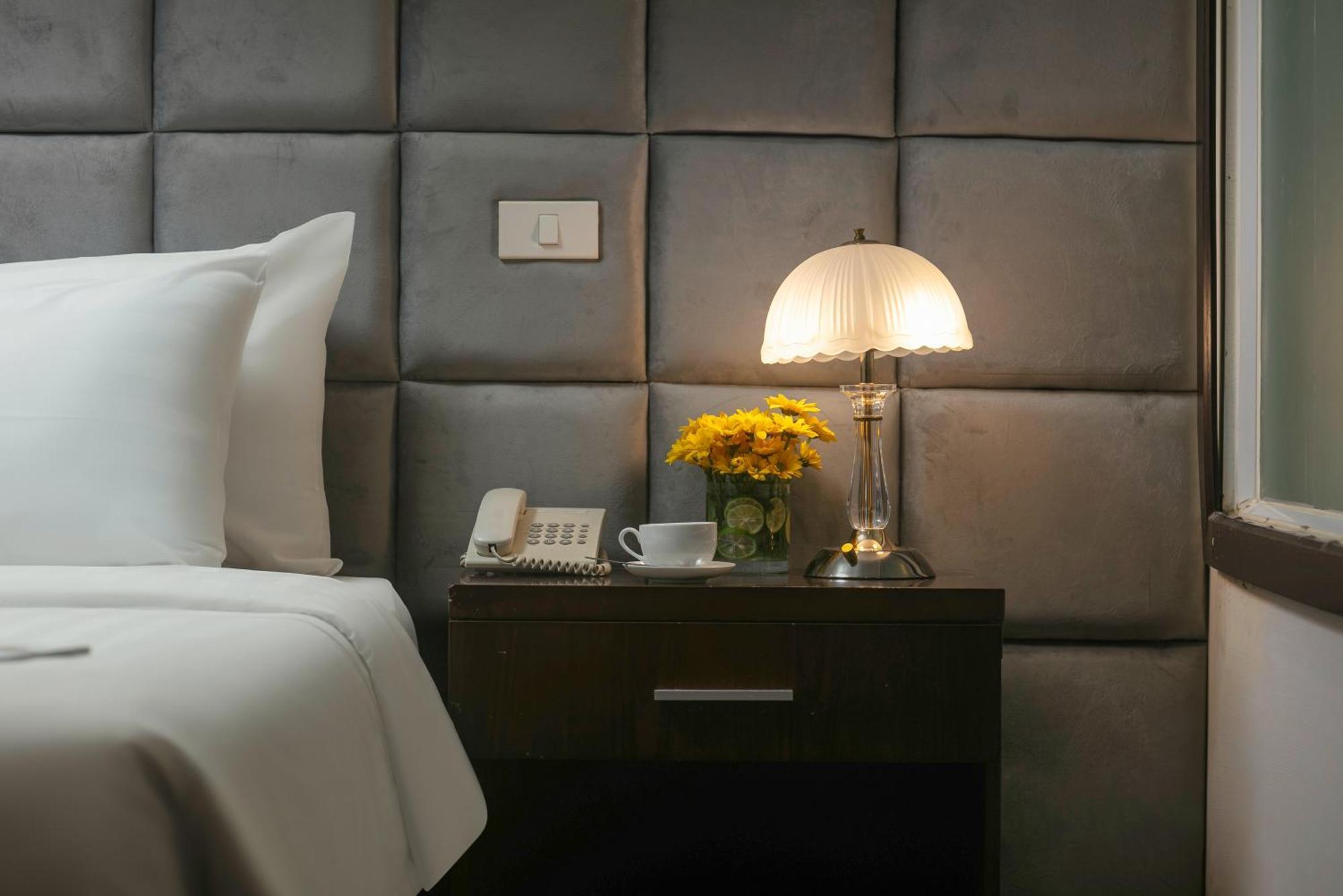 Hotel Brilliant Me Tri & Hanoi