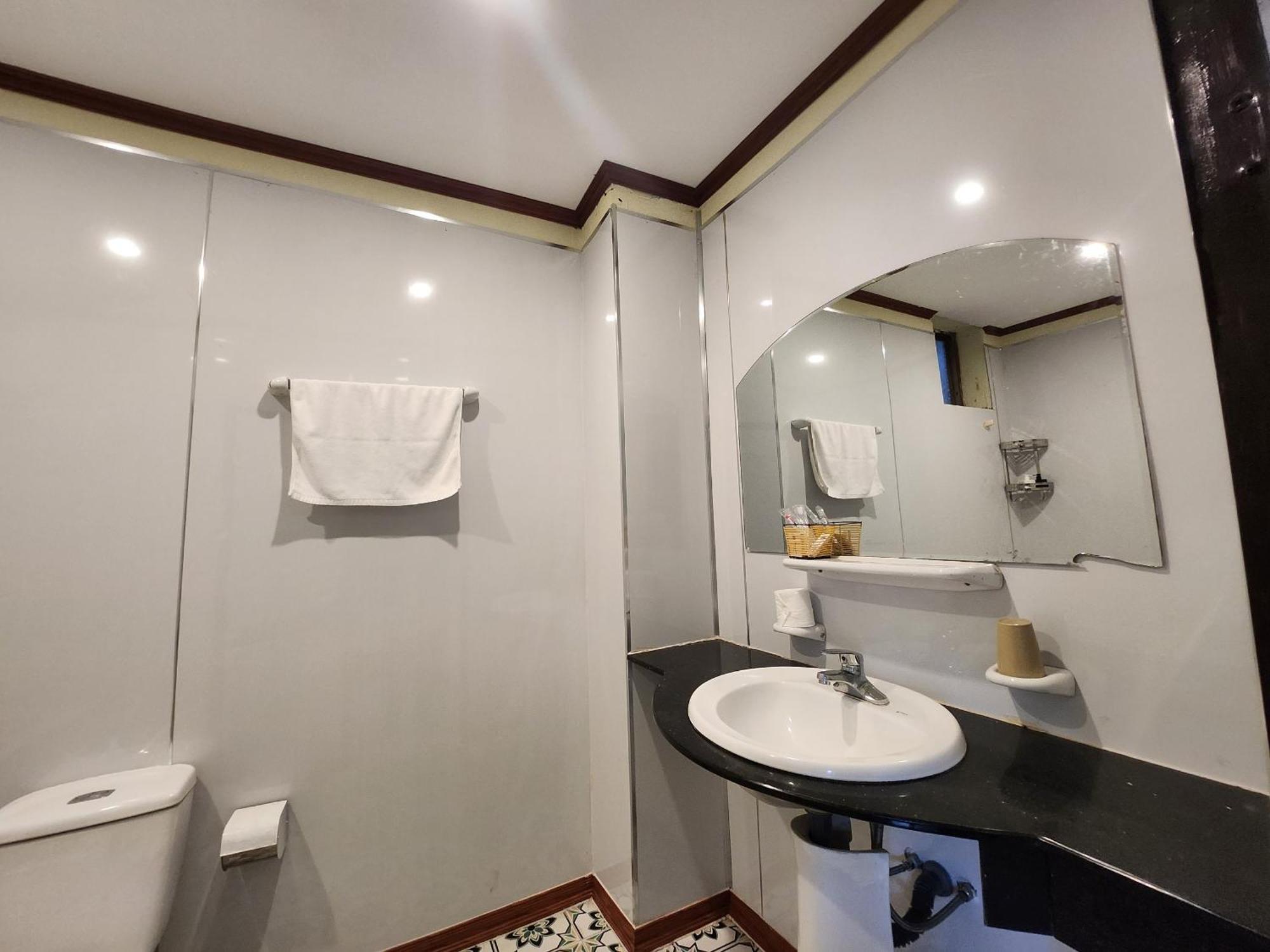 Tuan Hotel 3*