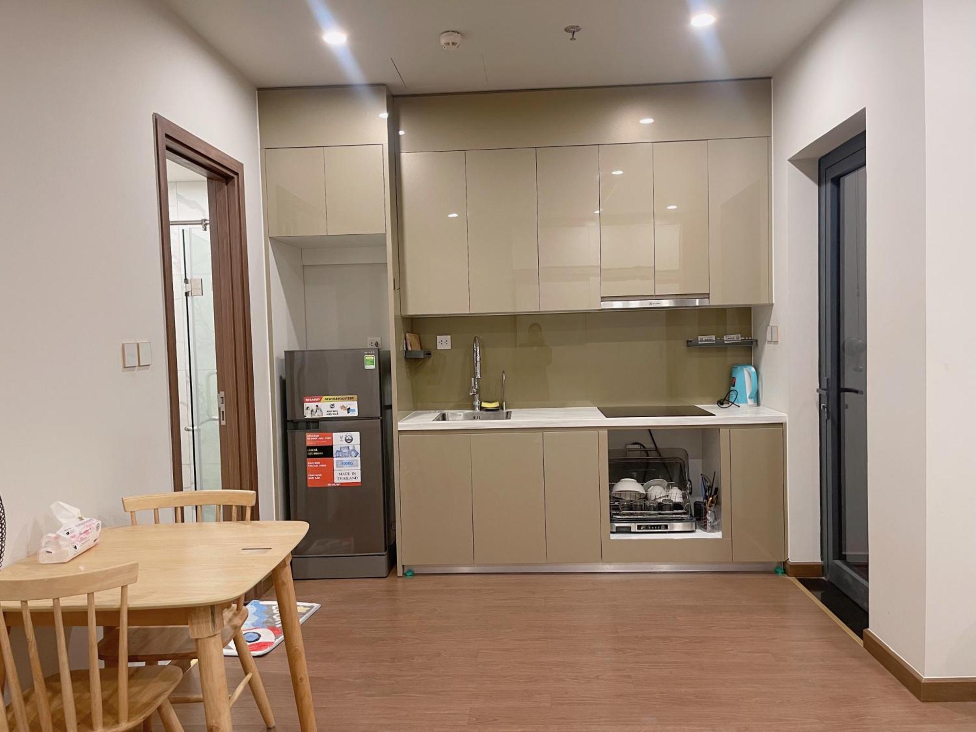 The Matrix One By 1 Le Quang Dao Apartment *