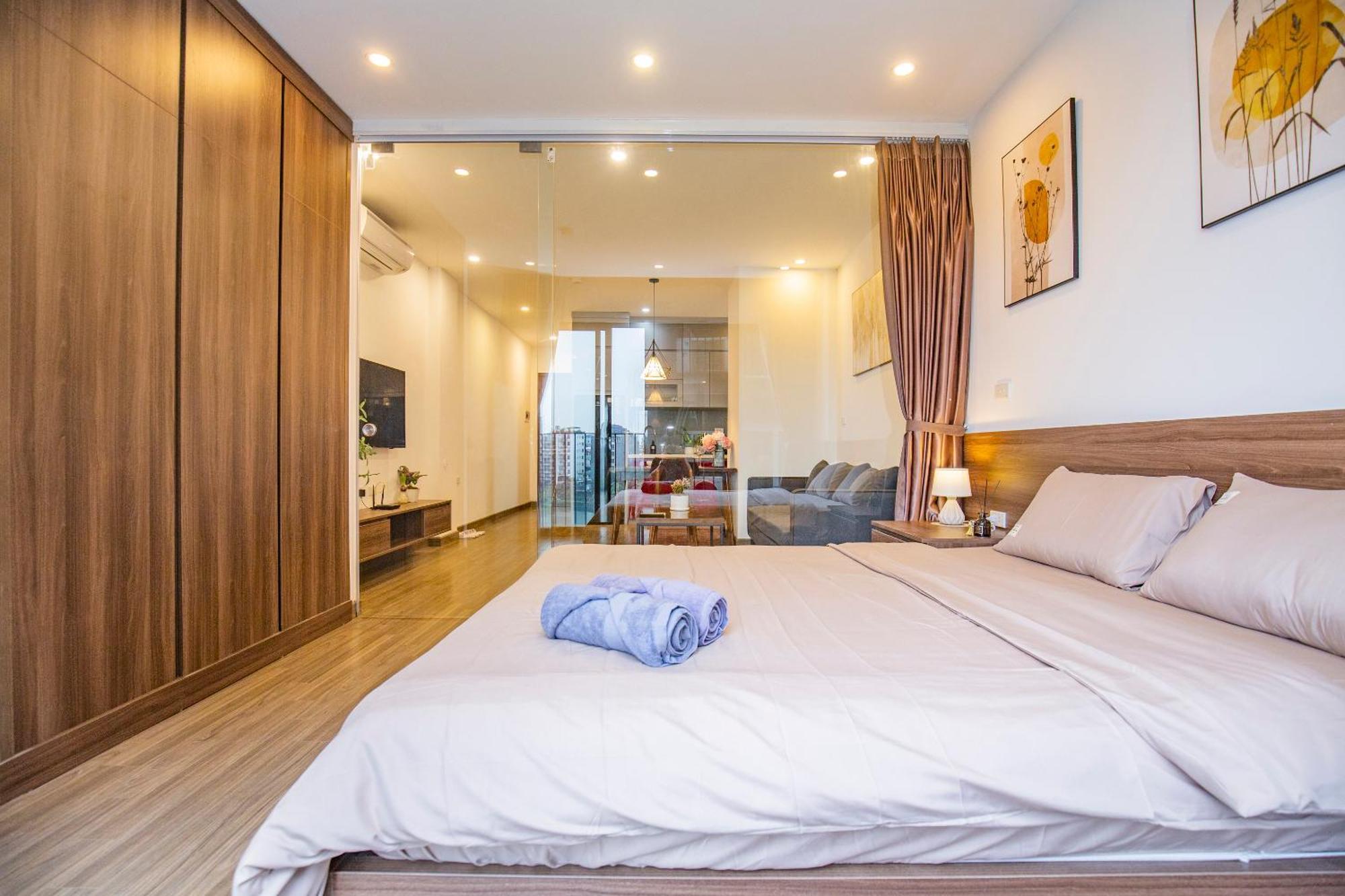 Apartment La Passion - Tay Ho One Bedroom Apartment!