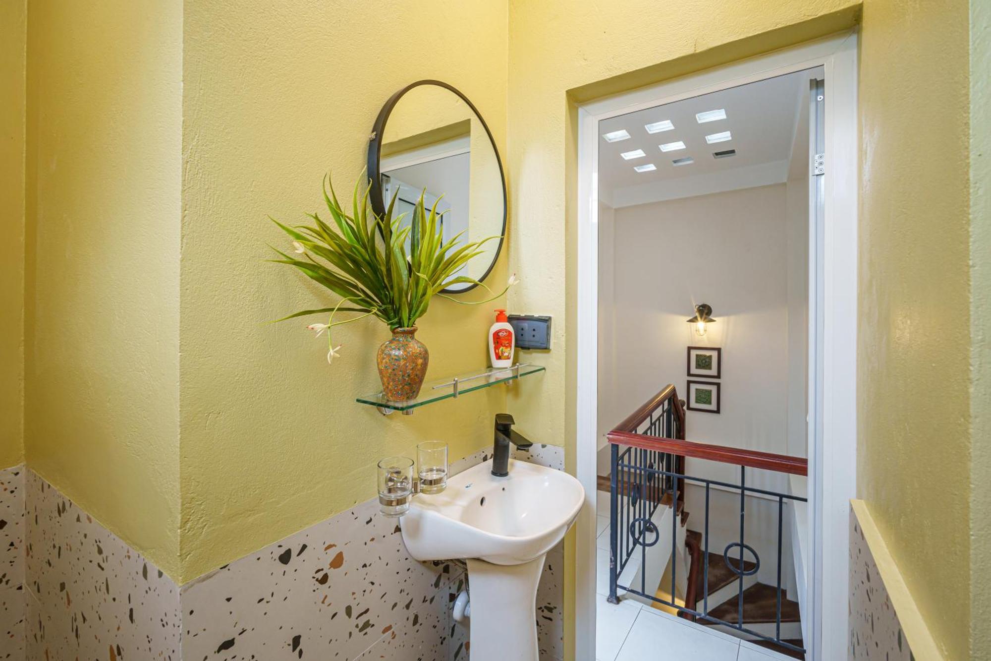 House Of Comfort - 3 Bedroom & 3 Baths - 1' To Hoan Kiem & Old Quarter Apartment