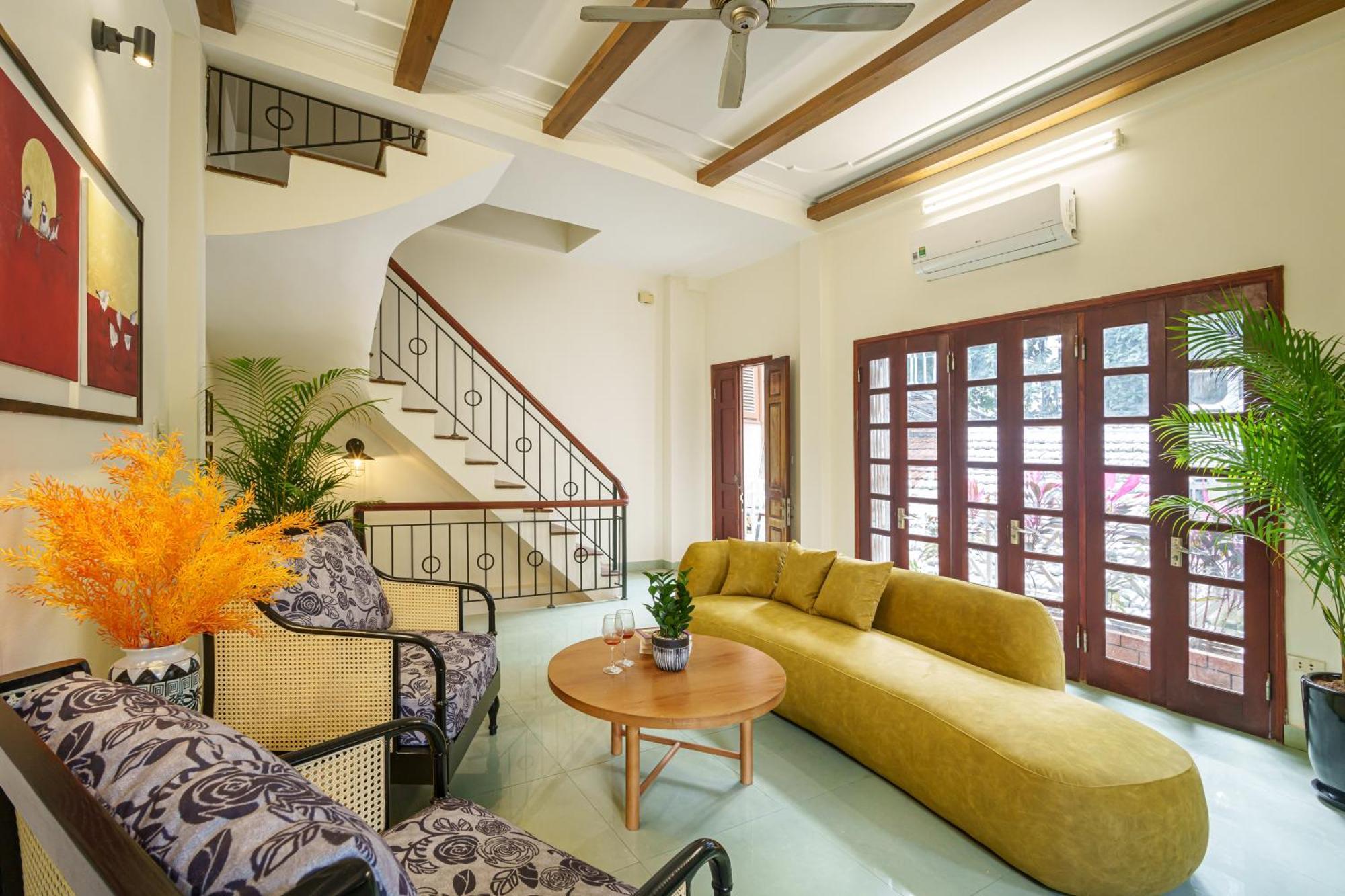 Apartment House Of Comfort - 3 Bedroom & 3 Baths - 1' To Hoan Kiem & Old Quarter *
