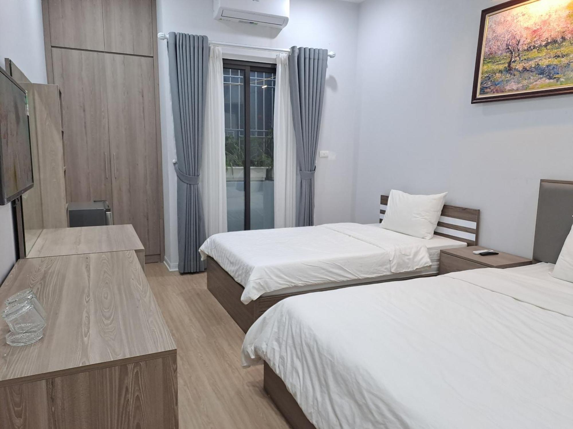 Khách sạn hẻo lánh Blue Ha Noi *